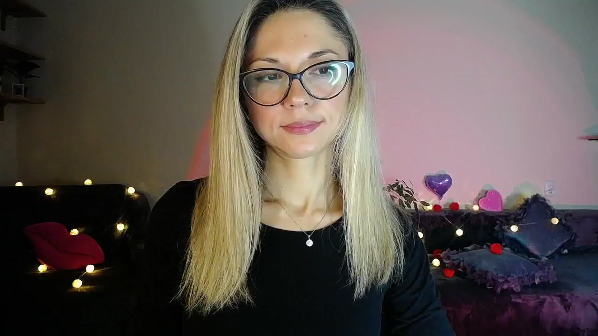 Gallery image thumbnail from Sunshine_alis's myfreecams stream on, 10/23/2025, 17:13 image 17 of 20