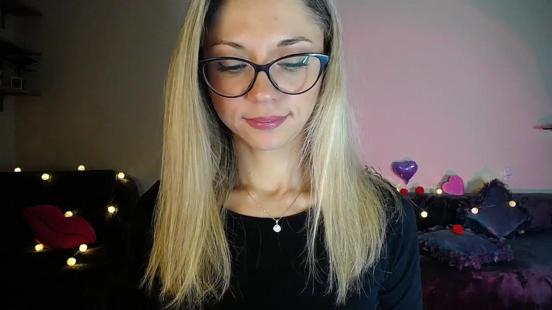 Gallery image thumbnail from Sunshine_alis's myfreecams stream on, 10/23/2025, 17:13 image 15 of 20