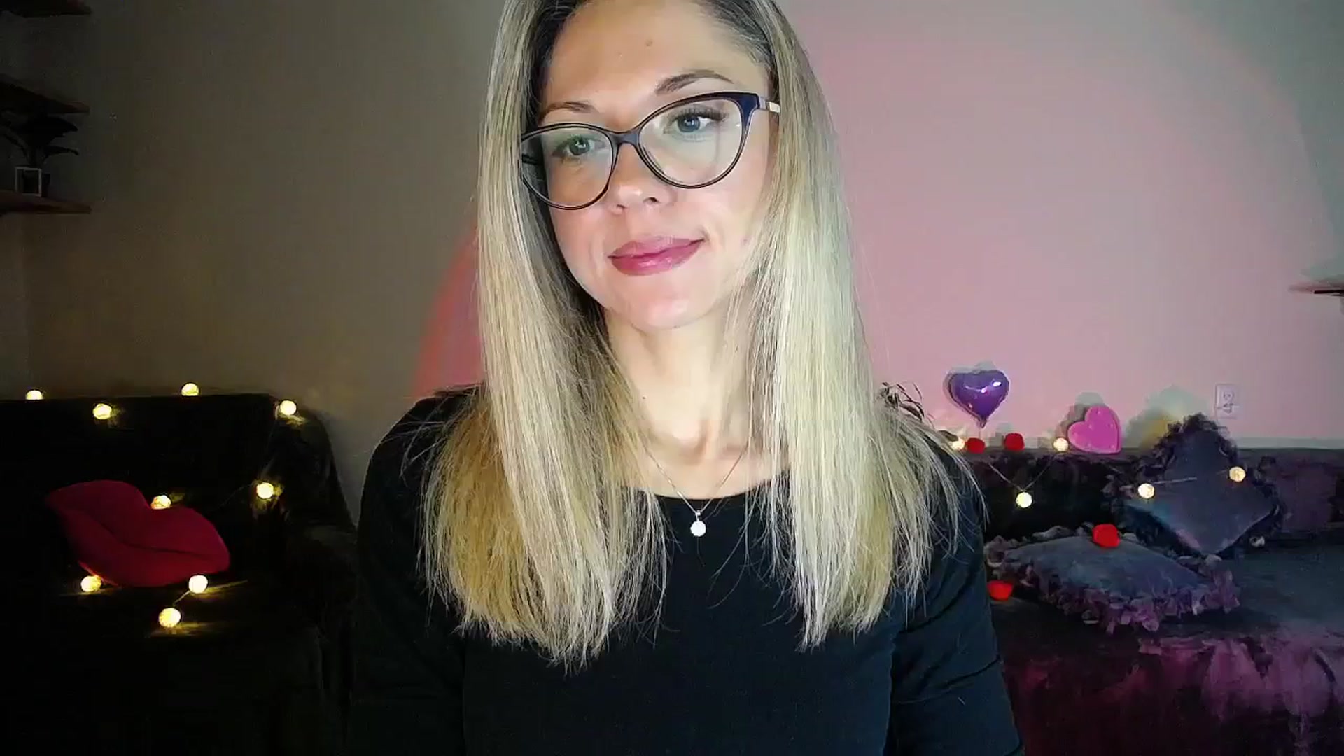 Gallery image thumbnail from Sunshine_alis's myfreecams stream on, 10/23/2025, 17:13 image 2 of 20