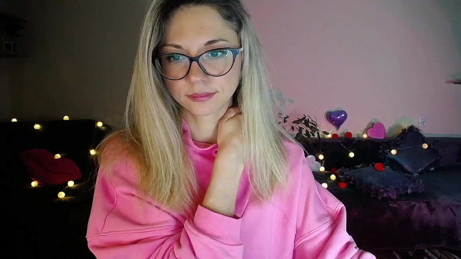 Gallery image thumbnail from Sunshine_alis's myfreecams stream on, 10/24/2025, 17:11 image 14 of 20