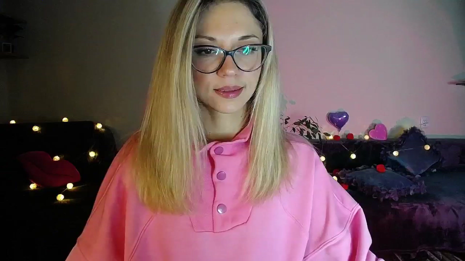 Gallery image thumbnail from Sunshine_alis's myfreecams stream on, 10/24/2025, 17:11 image 8 of 20