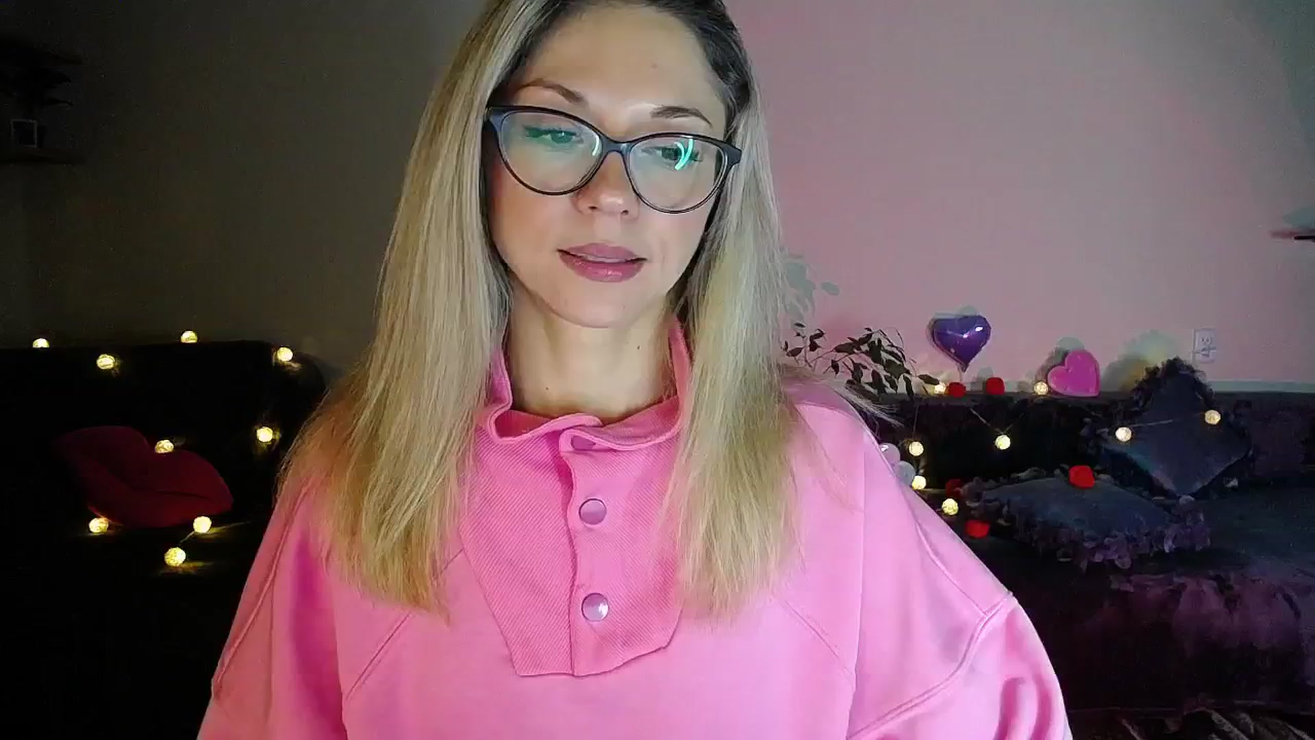 Gallery image thumbnail from Sunshine_alis's myfreecams stream on, 10/24/2025, 17:11 image 17 of 20