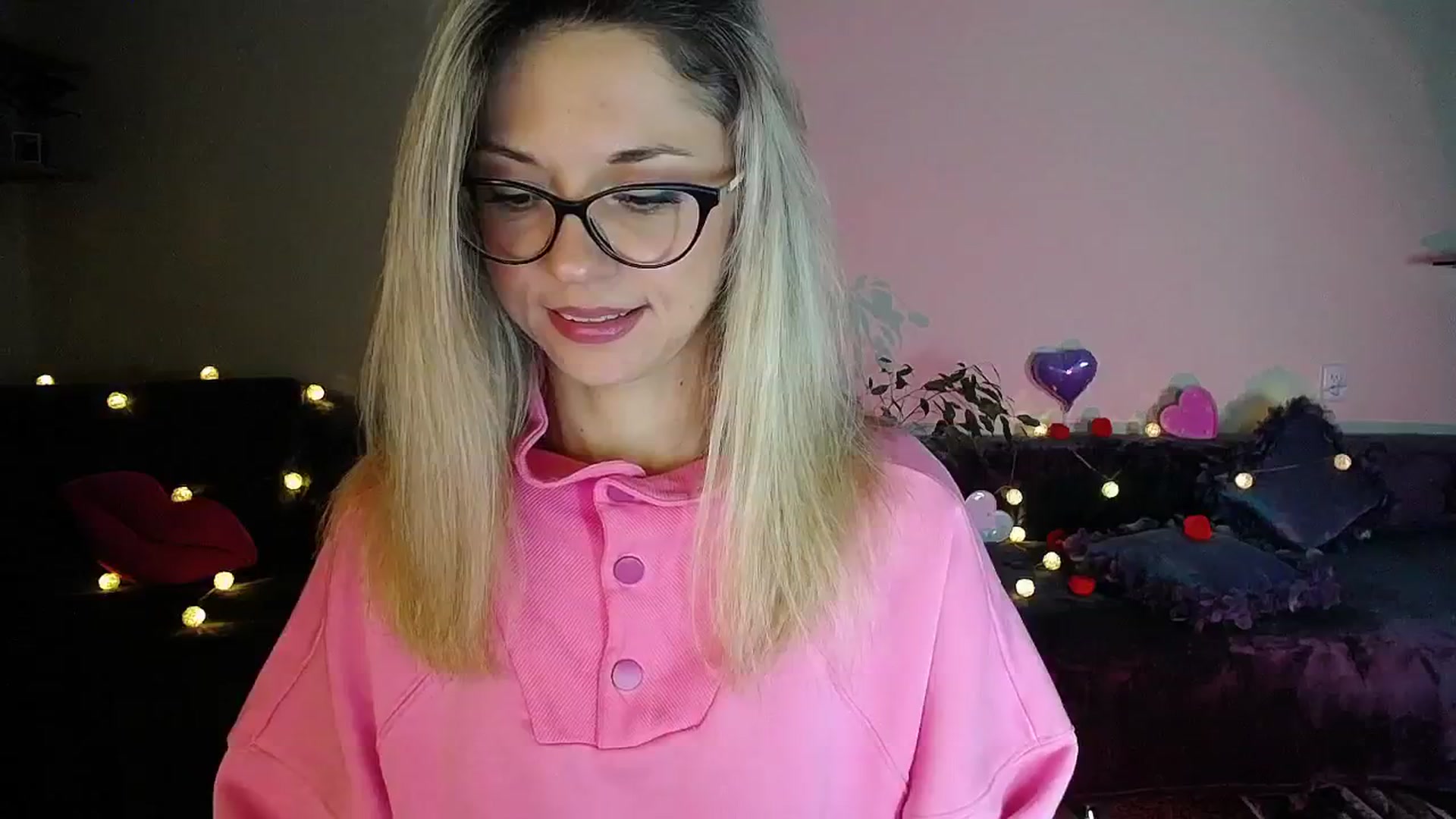 Gallery image thumbnail from Sunshine_alis's myfreecams stream on, 10/24/2025, 17:11 image 16 of 20