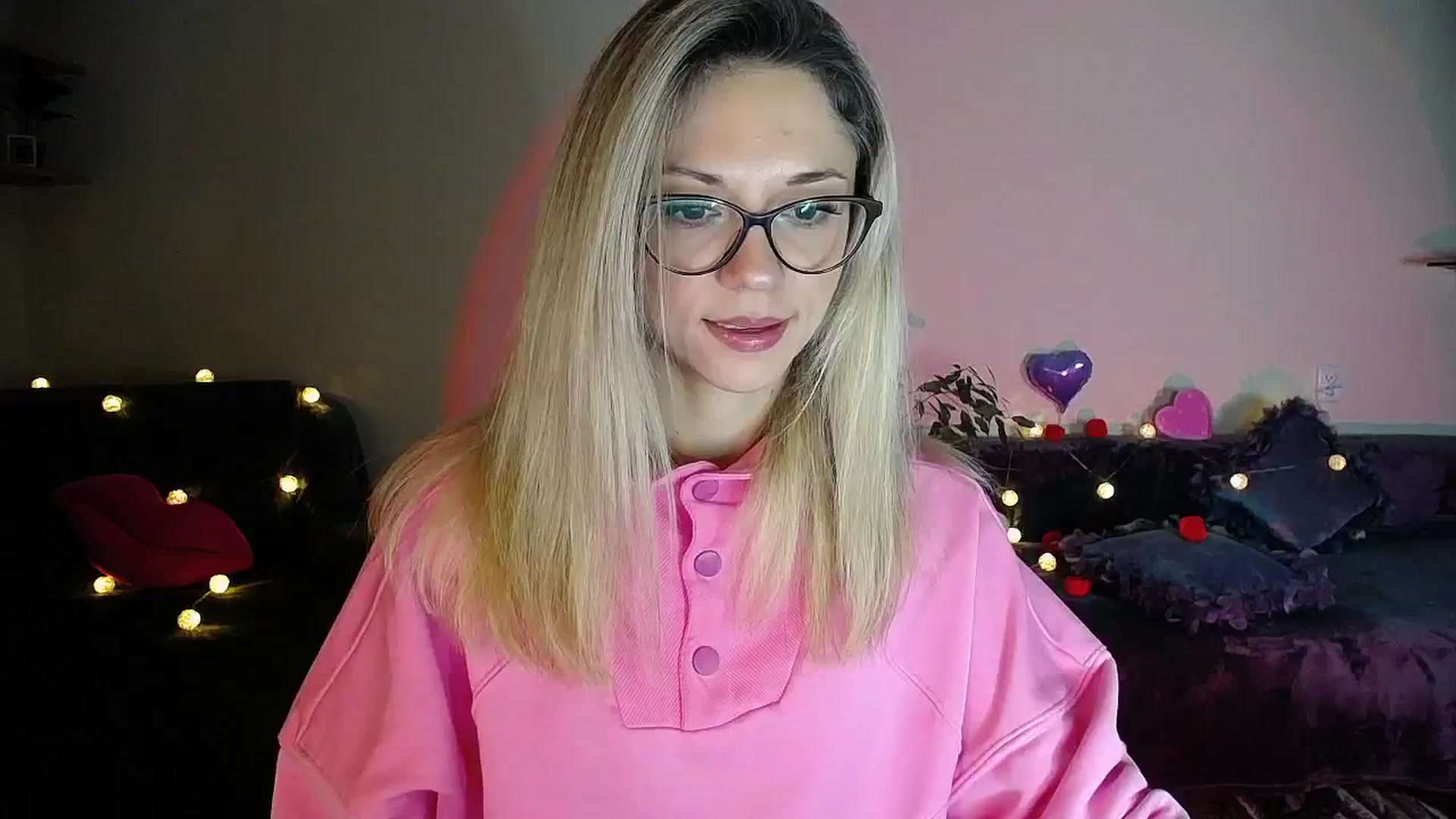 Gallery image thumbnail from Sunshine_alis's myfreecams stream on, 10/24/2025, 17:11 image 2 of 20
