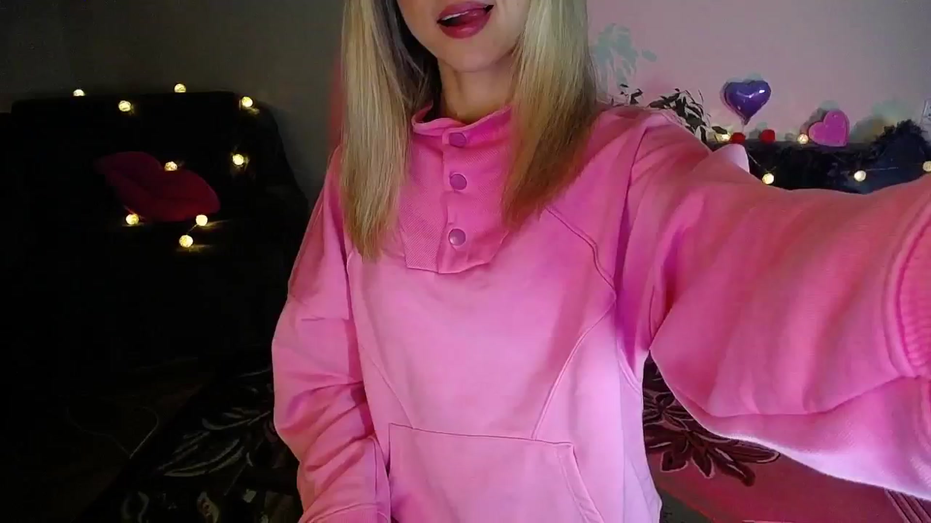 Gallery image thumbnail from Sunshine_alis's myfreecams stream on, 10/24/2025, 19:46 image 13 of 20