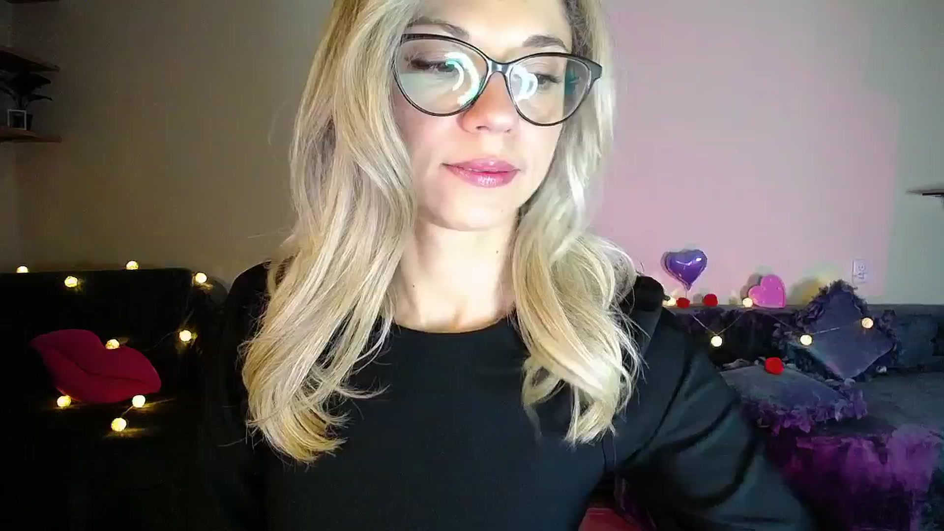 Gallery image thumbnail from Sunshine_alis's myfreecams stream on, 10/28/2025, 17:47 image 2 of 20