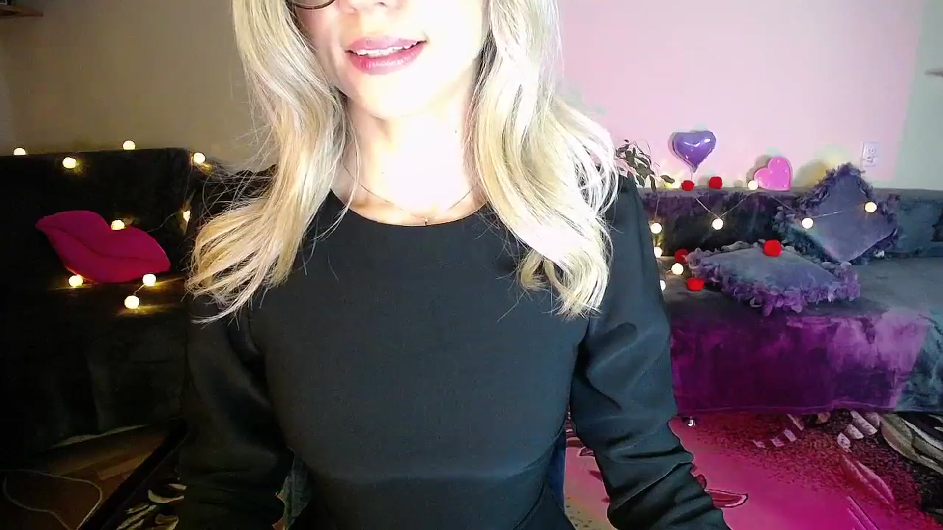 Gallery image thumbnail from Sunshine_alis's myfreecams stream on, 10/28/2025, 18:24 image 9 of 20