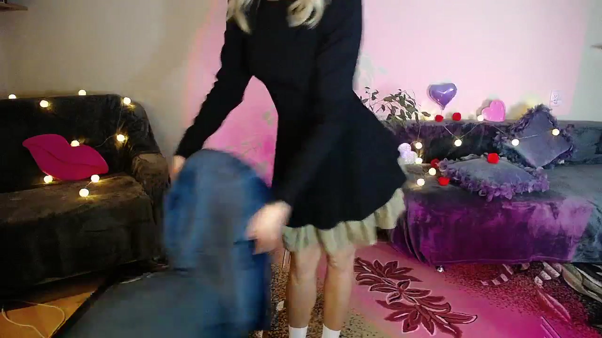 Gallery image thumbnail from Sunshine_alis's myfreecams stream on, 10/28/2025, 18:24 image 13 of 20