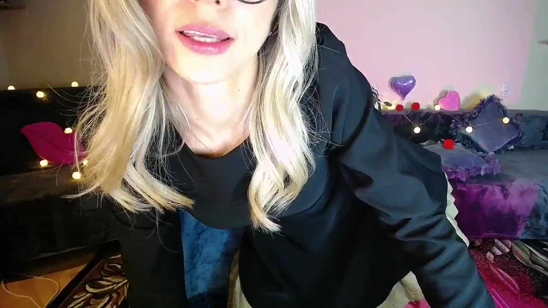 Gallery image thumbnail from Sunshine_alis's myfreecams stream on, 10/28/2025, 18:24 image 15 of 20