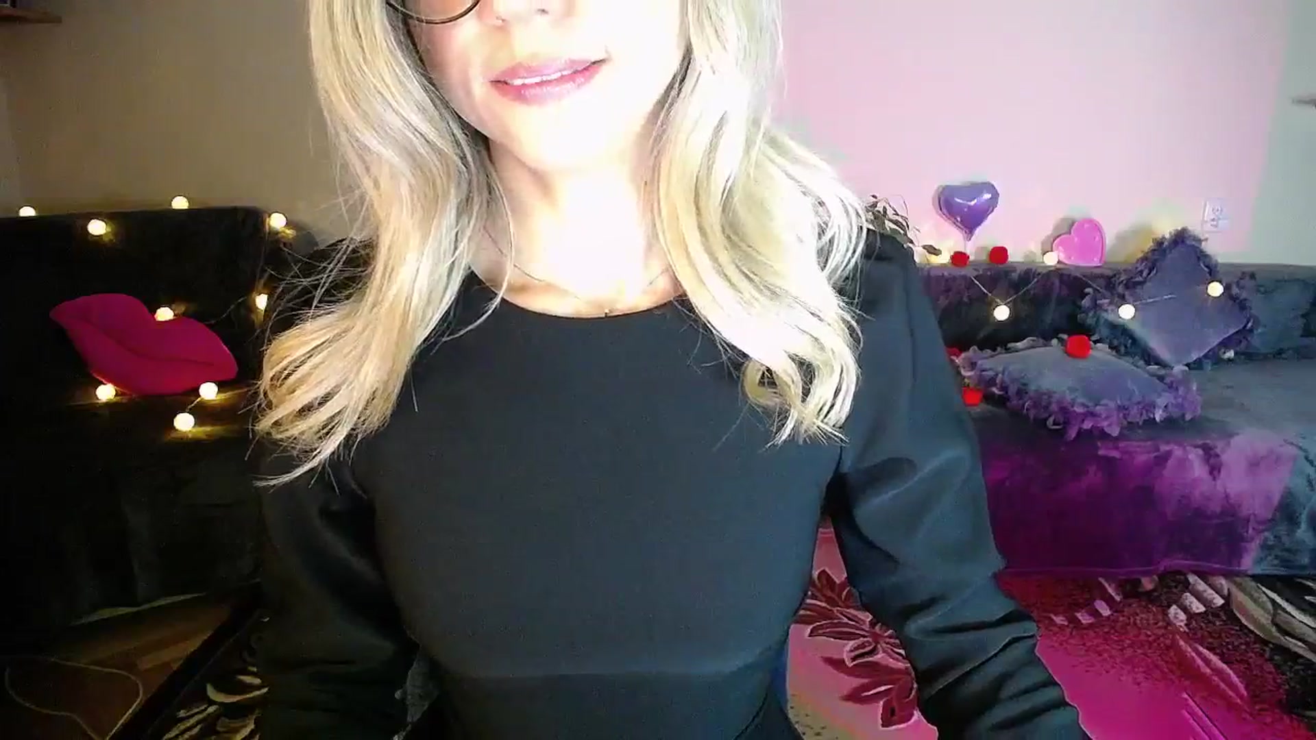 Gallery image thumbnail from Sunshine_alis's myfreecams stream on, 10/28/2025, 18:24 image 7 of 20