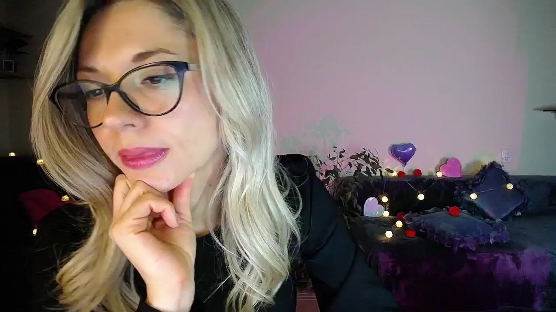 Gallery image thumbnail from Sunshine_alis's myfreecams stream on, 10/28/2025, 20:04 image 6 of 20