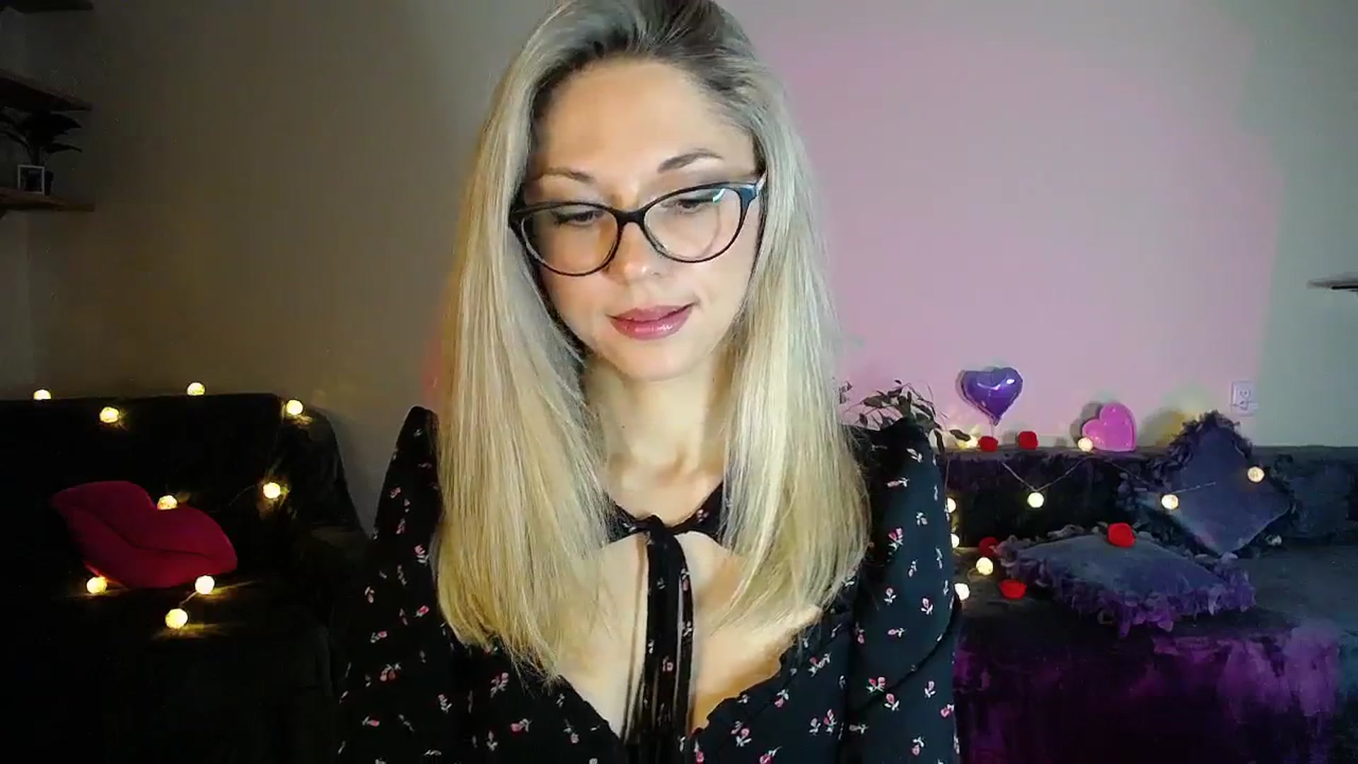 Gallery image thumbnail from Sunshine_alis's myfreecams stream on, 10/30/2025, 19:25 image 6 of 20
