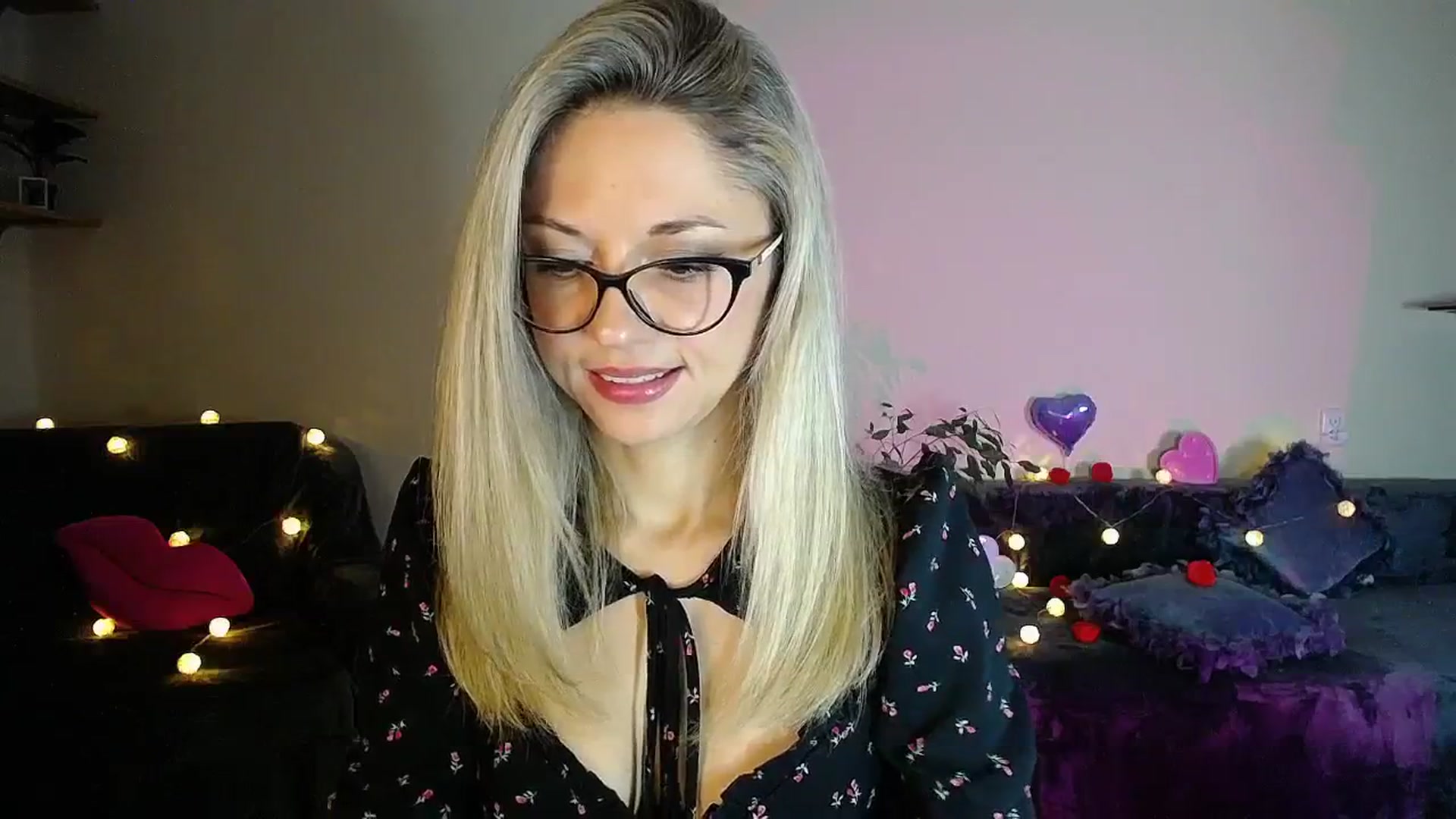 Gallery image thumbnail from Sunshine_alis's myfreecams stream on, 10/30/2025, 19:25 image 8 of 20