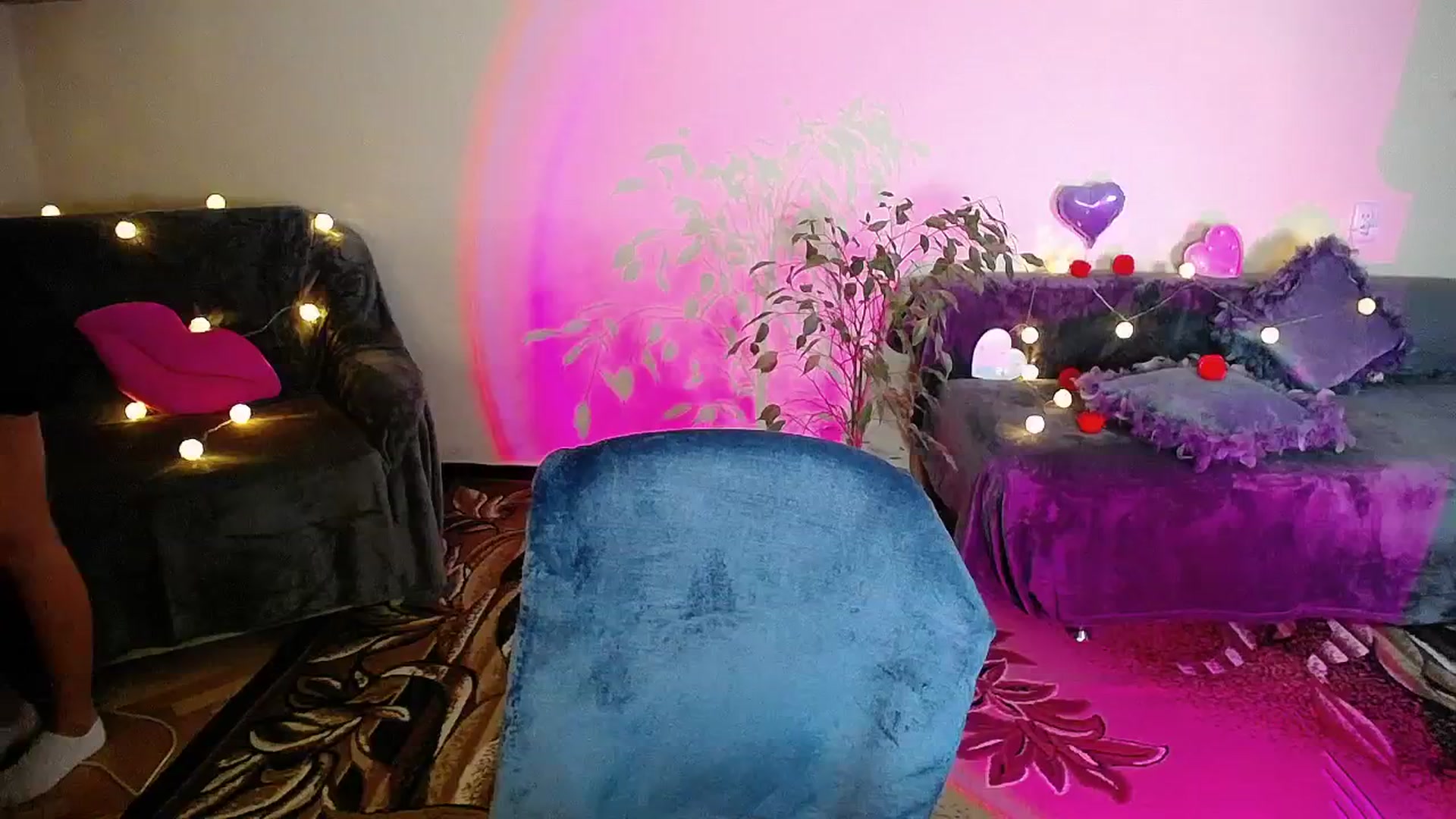 Gallery image thumbnail from Sunshine_alis's myfreecams stream on, 10/31/2025, 18:04 image 11 of 20