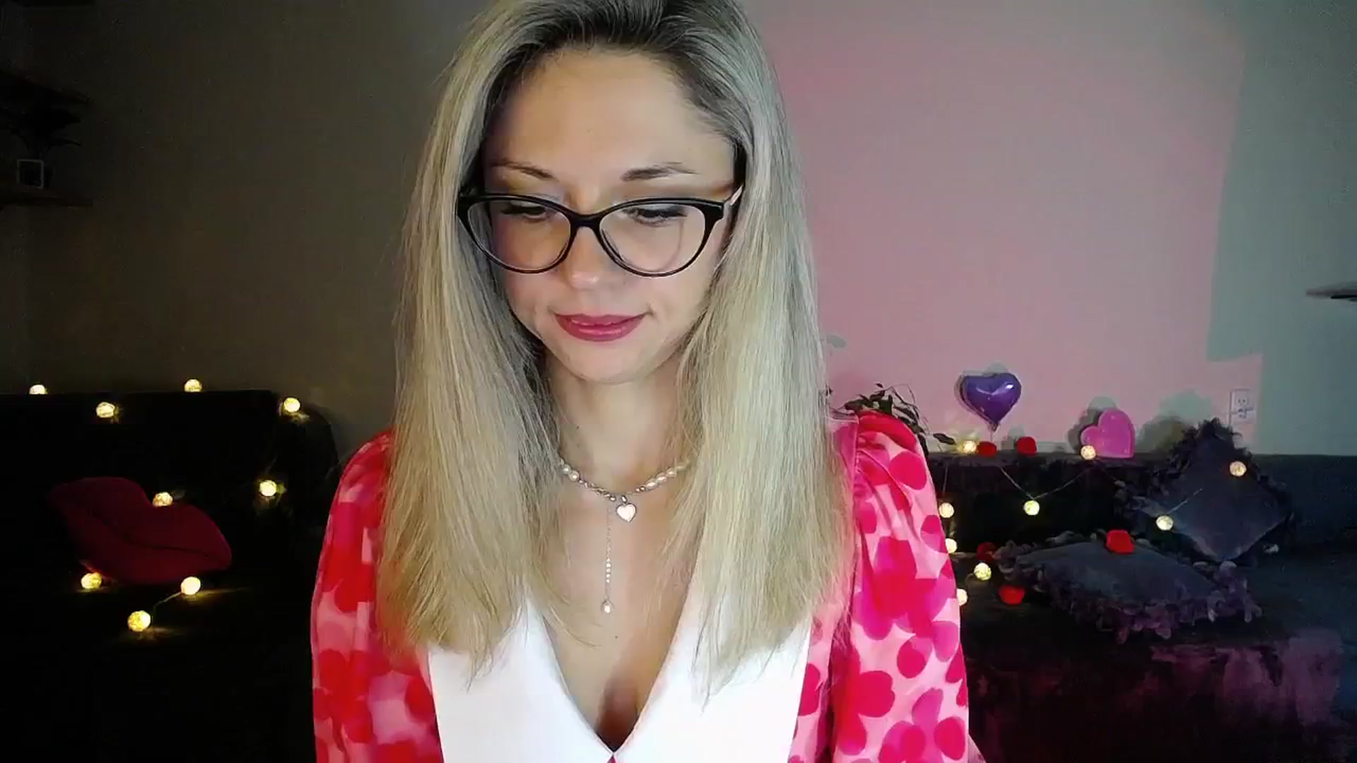 Gallery image thumbnail from Sunshine_alis's myfreecams stream on, 11/01/2025, 18:35 image 7 of 20