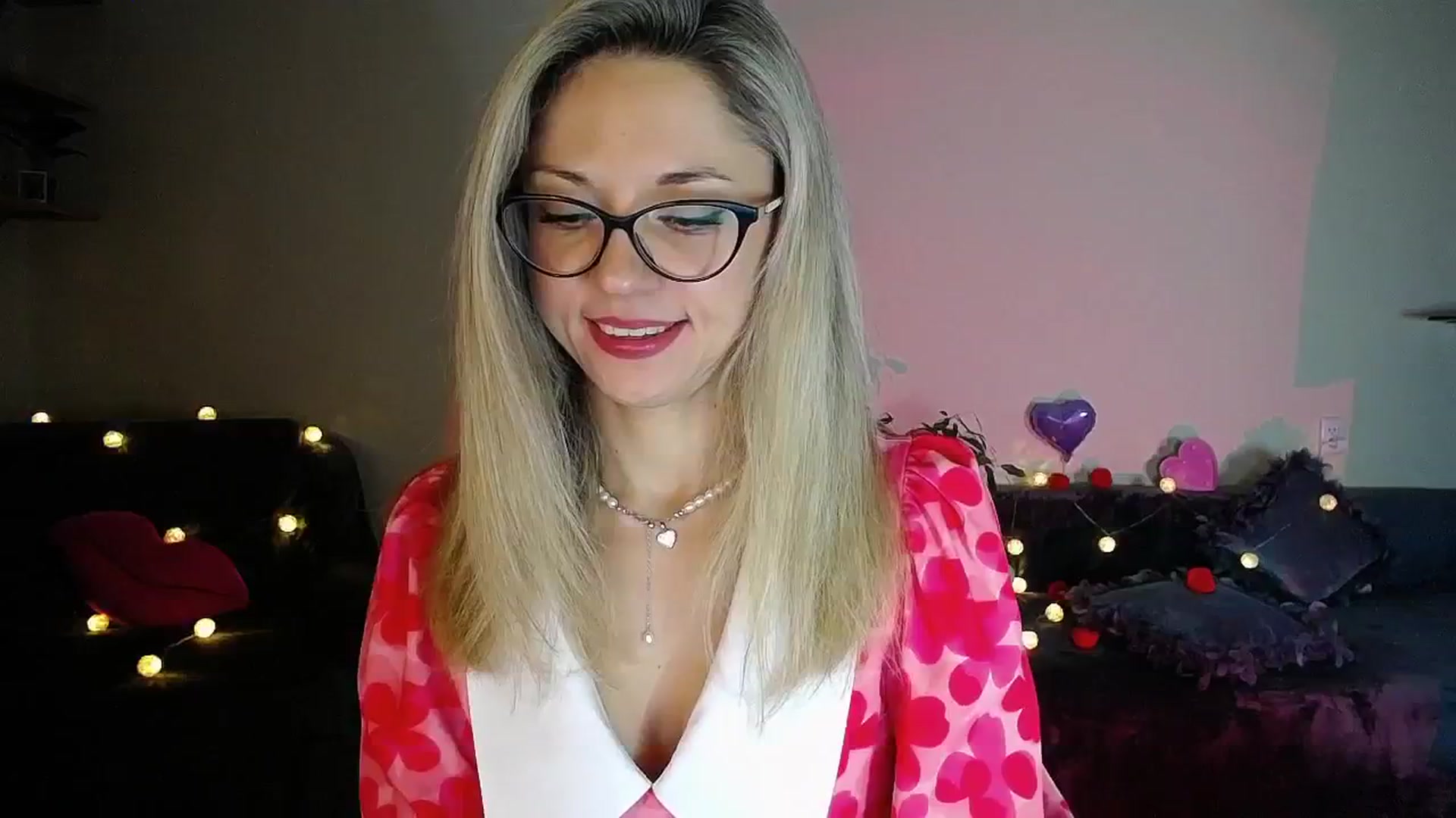 Gallery image thumbnail from Sunshine_alis's myfreecams stream on, 11/01/2025, 18:35 image 5 of 20
