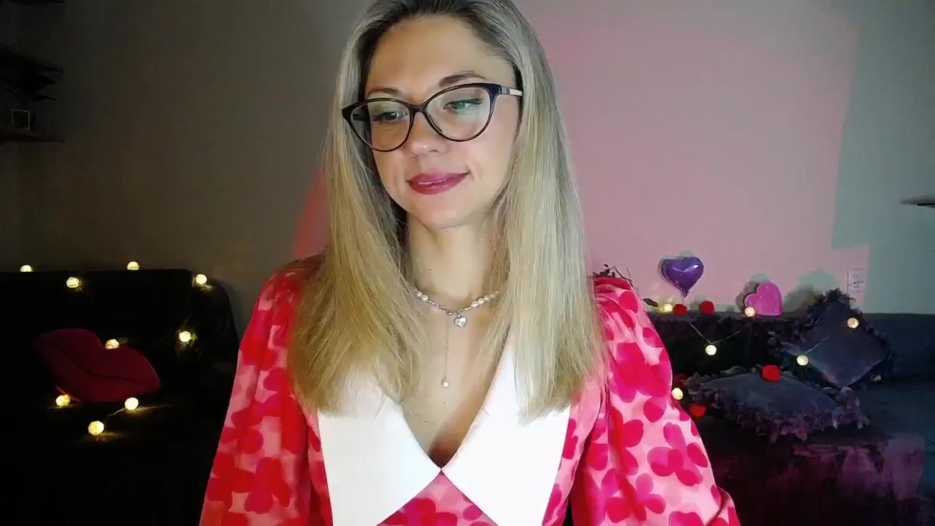 Gallery image thumbnail from Sunshine_alis's myfreecams stream on, 11/01/2025, 18:35 image 2 of 20