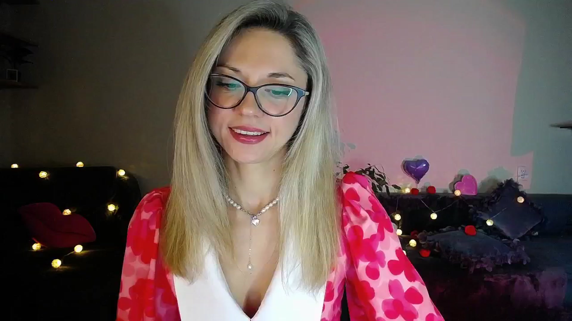 Gallery image thumbnail from Sunshine_alis's myfreecams stream on, 11/01/2025, 19:56 image 2 of 20
