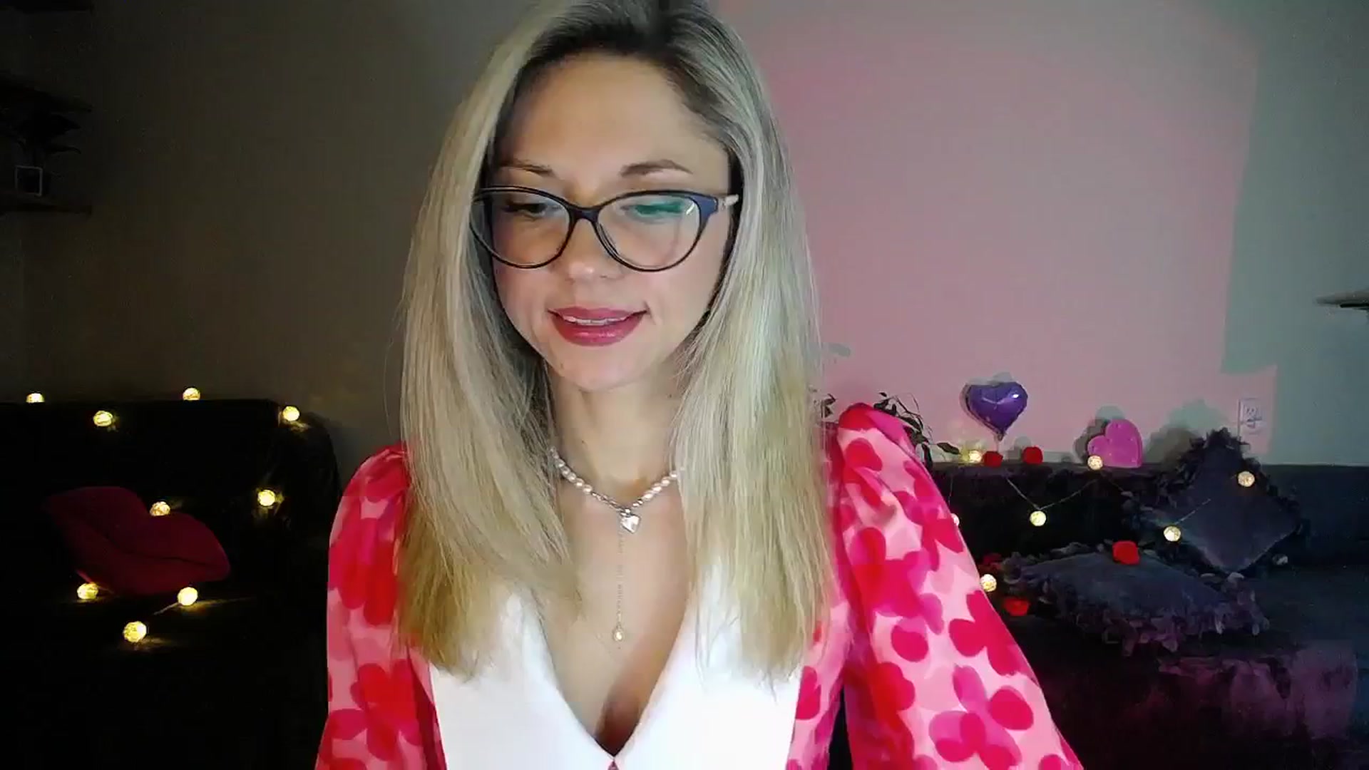 Gallery image thumbnail from Sunshine_alis's myfreecams stream on, 11/01/2025, 19:56 image 1 of 20