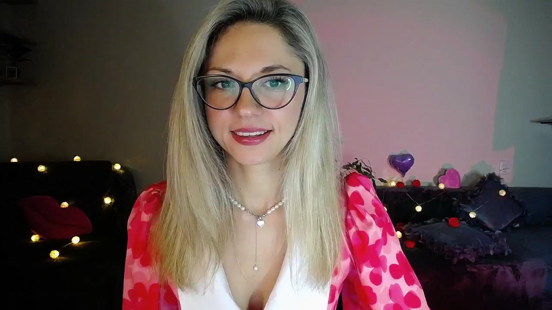 Gallery image thumbnail from Sunshine_alis's myfreecams stream on, 11/01/2025, 19:56 image 4 of 20