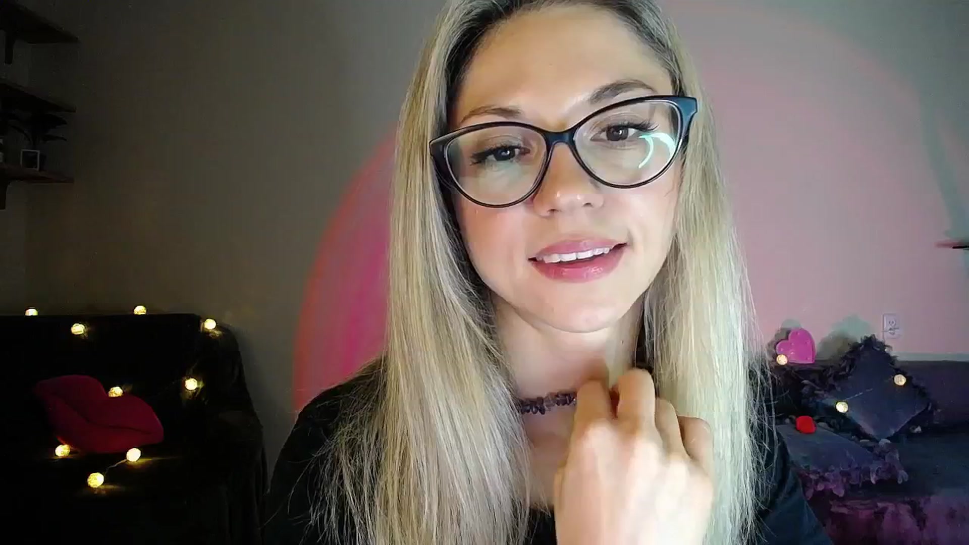 Gallery image thumbnail from Sunshine_alis's myfreecams stream on, 11/03/2025, 19:21 image 20 of 20