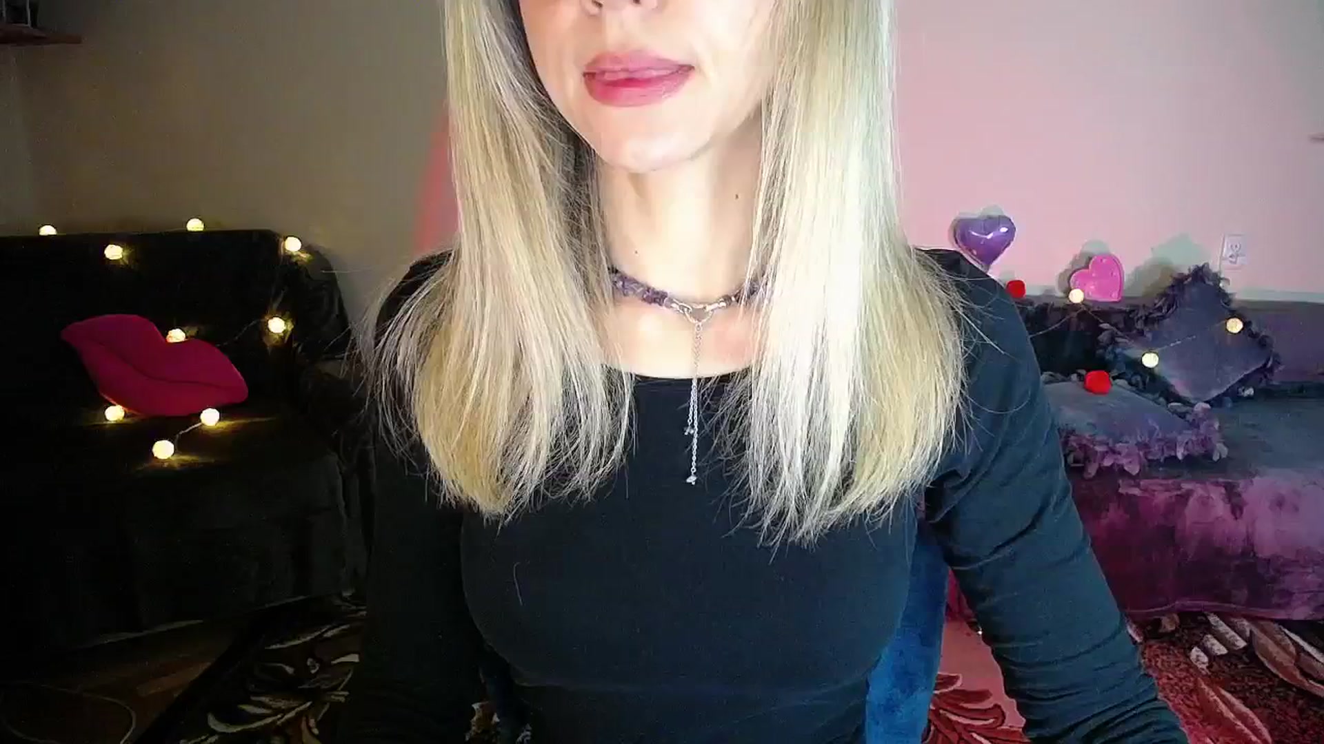Gallery image thumbnail from Sunshine_alis's myfreecams stream on, 11/03/2025, 19:21 image 6 of 20