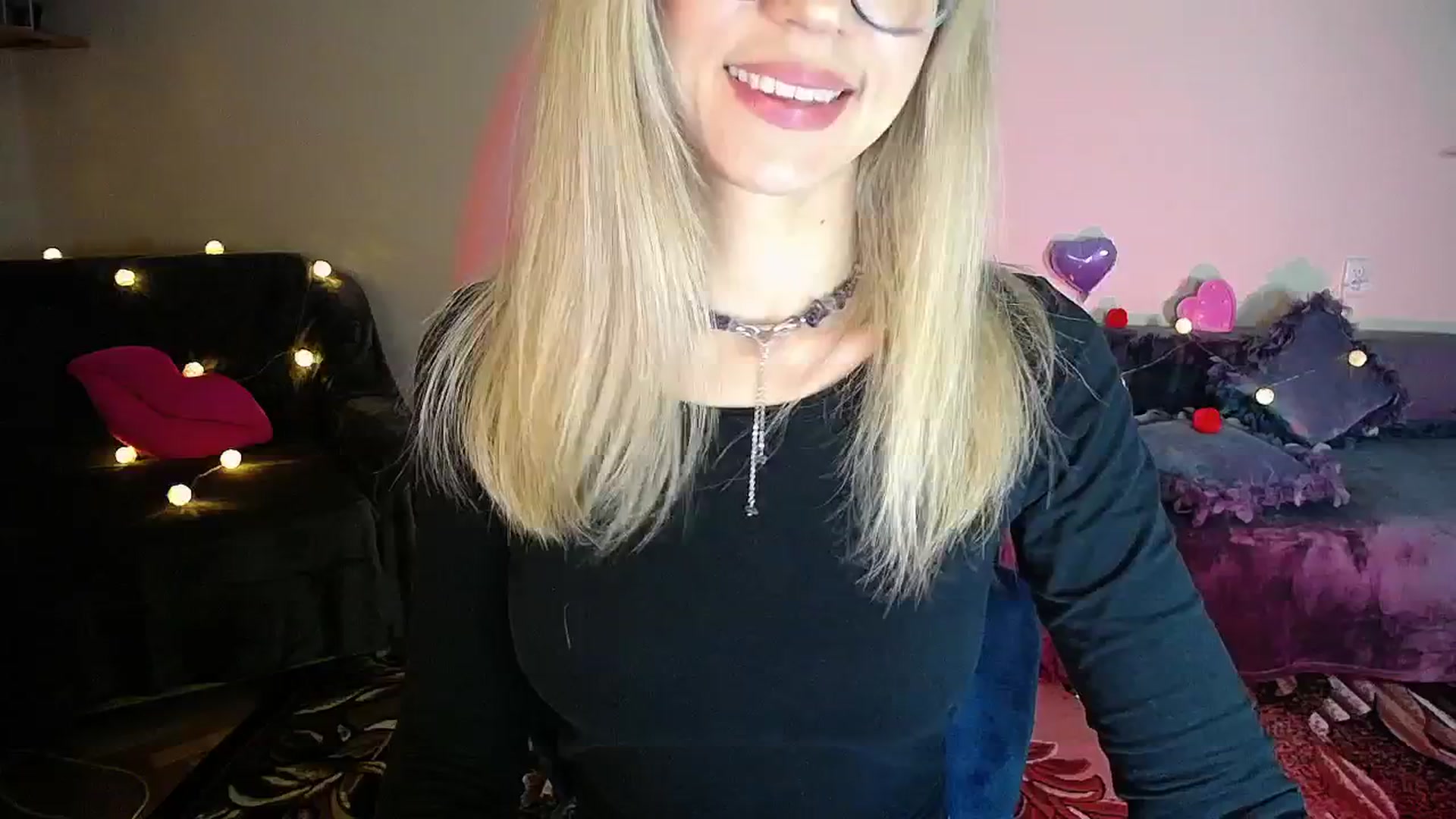 Gallery image thumbnail from Sunshine_alis's myfreecams stream on, 11/03/2025, 19:21 image 9 of 20