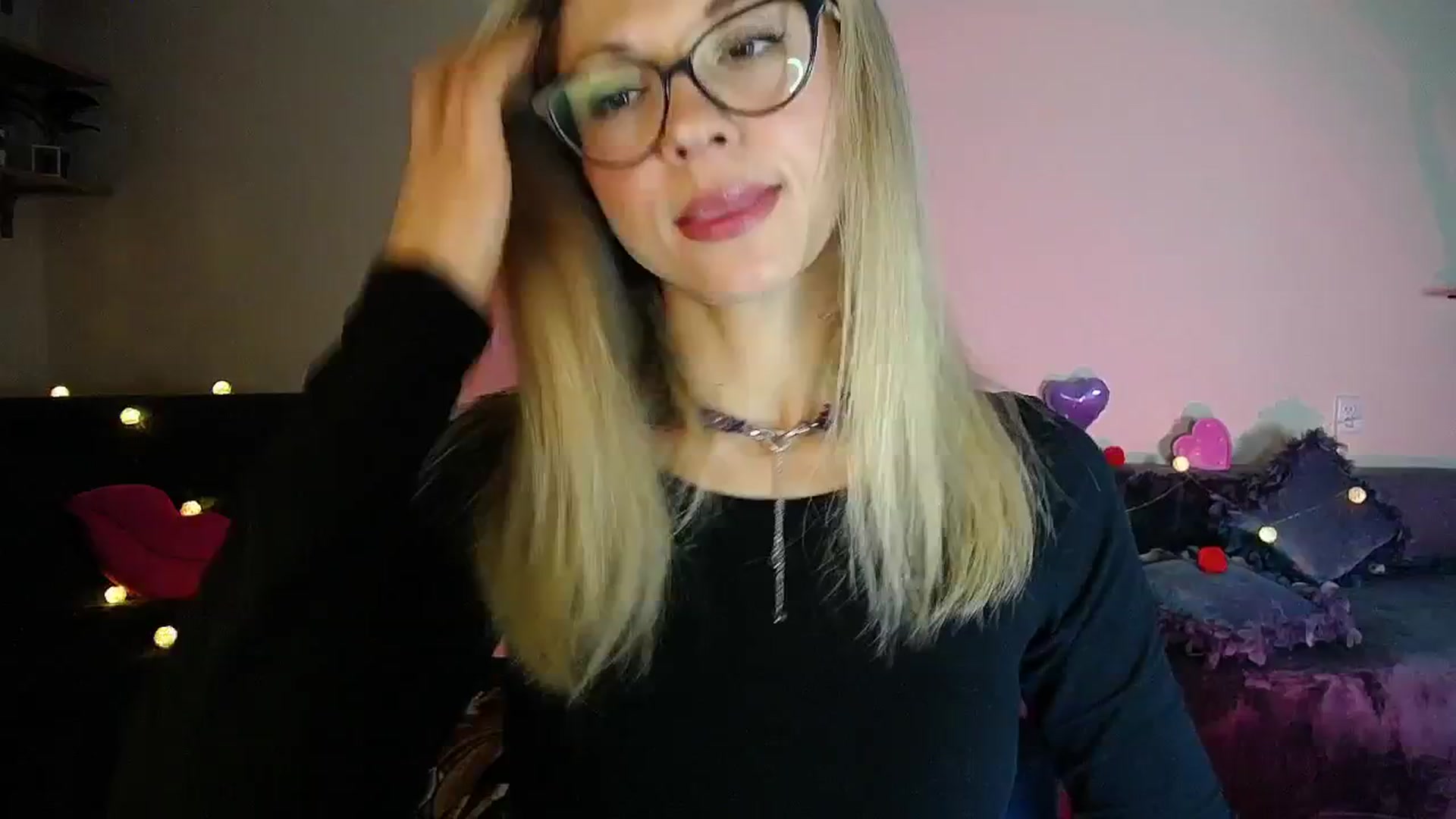 Gallery image thumbnail from Sunshine_alis's myfreecams stream on, 11/03/2025, 19:21 image 3 of 20