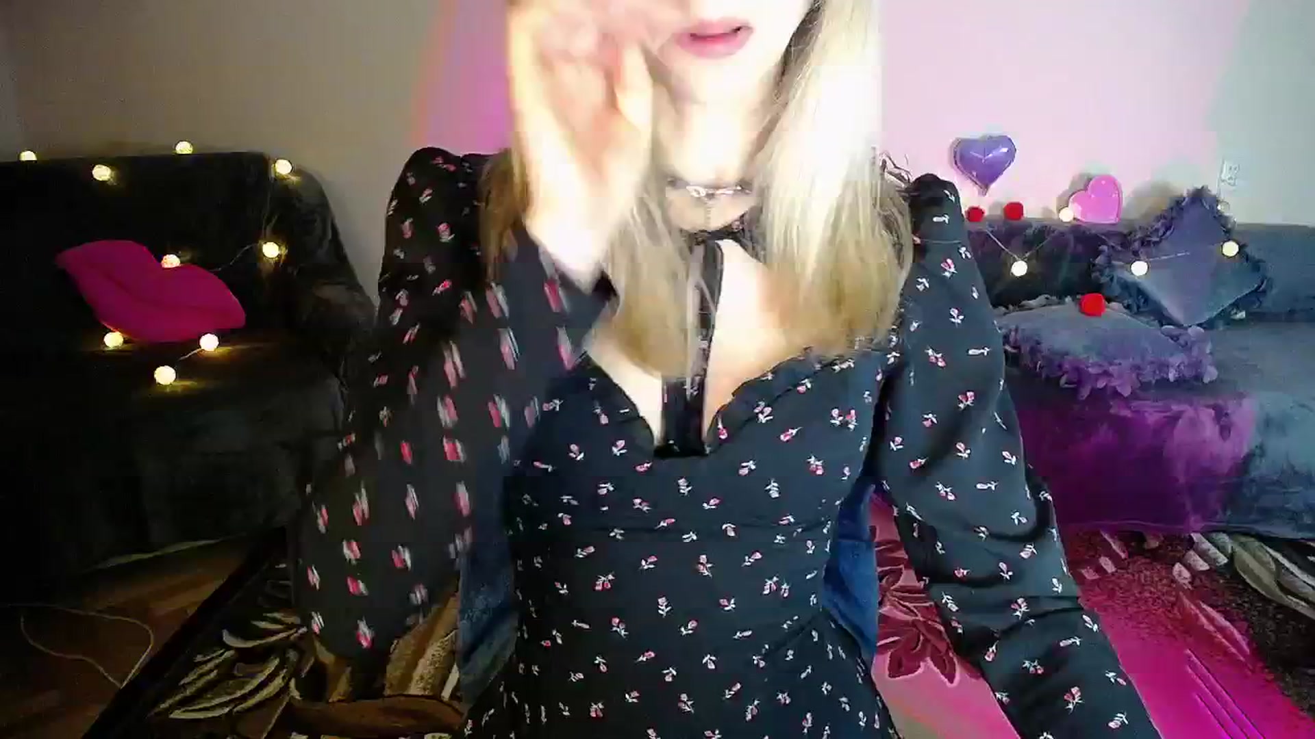Gallery image thumbnail from Sunshine_alis's myfreecams stream on, 11/05/2025, 19:37 image 14 of 20