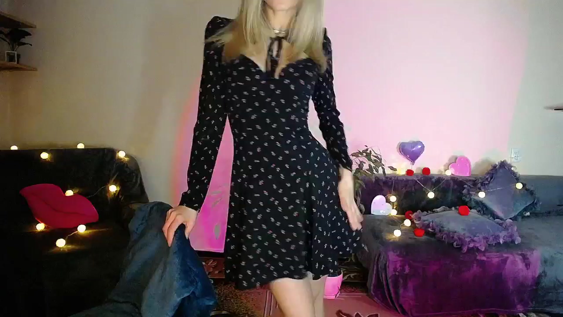 Gallery image thumbnail from Sunshine_alis's myfreecams stream on, 11/05/2025, 19:54 image 8 of 20