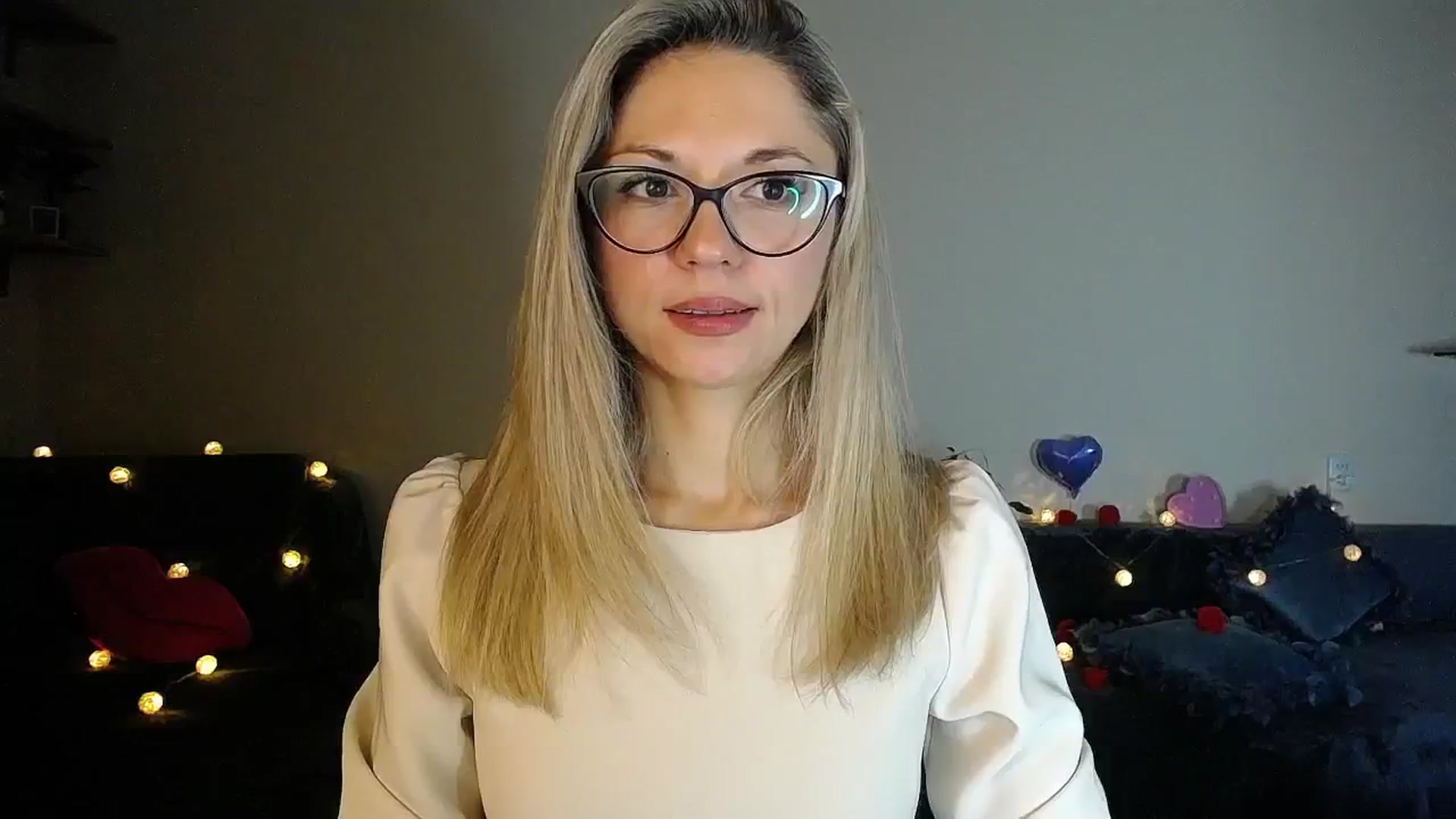 Gallery image thumbnail from Sunshine_alis's myfreecams stream on, 11/06/2025, 18:11 image 2 of 20