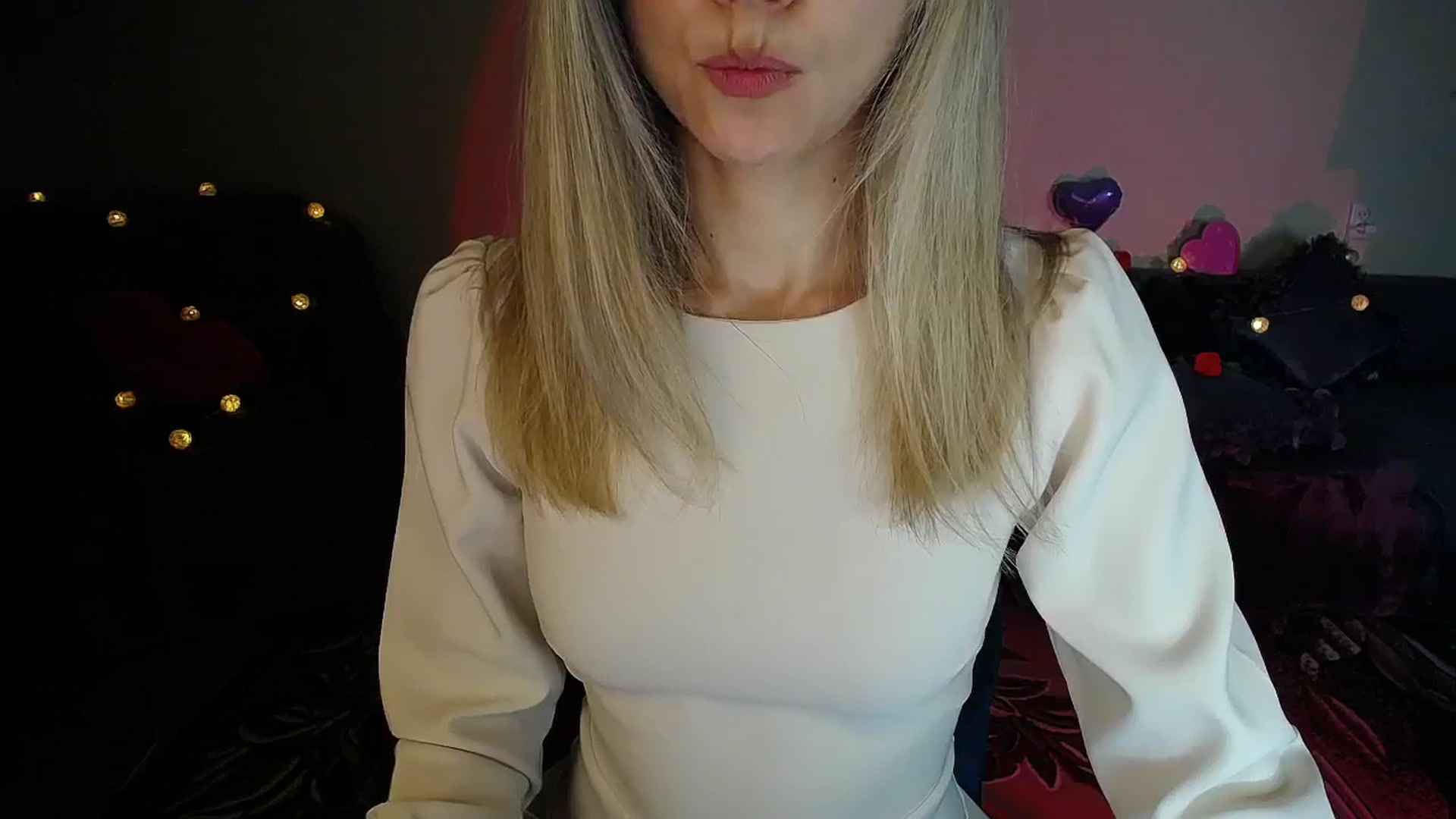 Gallery image thumbnail from Sunshine_alis's myfreecams stream on, 11/06/2025, 20:25 image 17 of 20