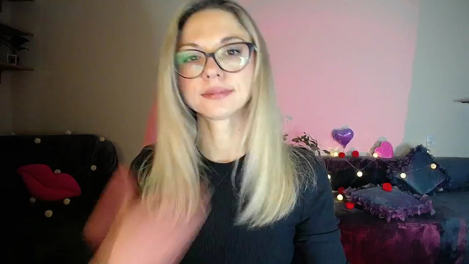 Gallery image thumbnail from Sunshine_alis's myfreecams stream on, 11/08/2025, 20:23 image 2 of 20