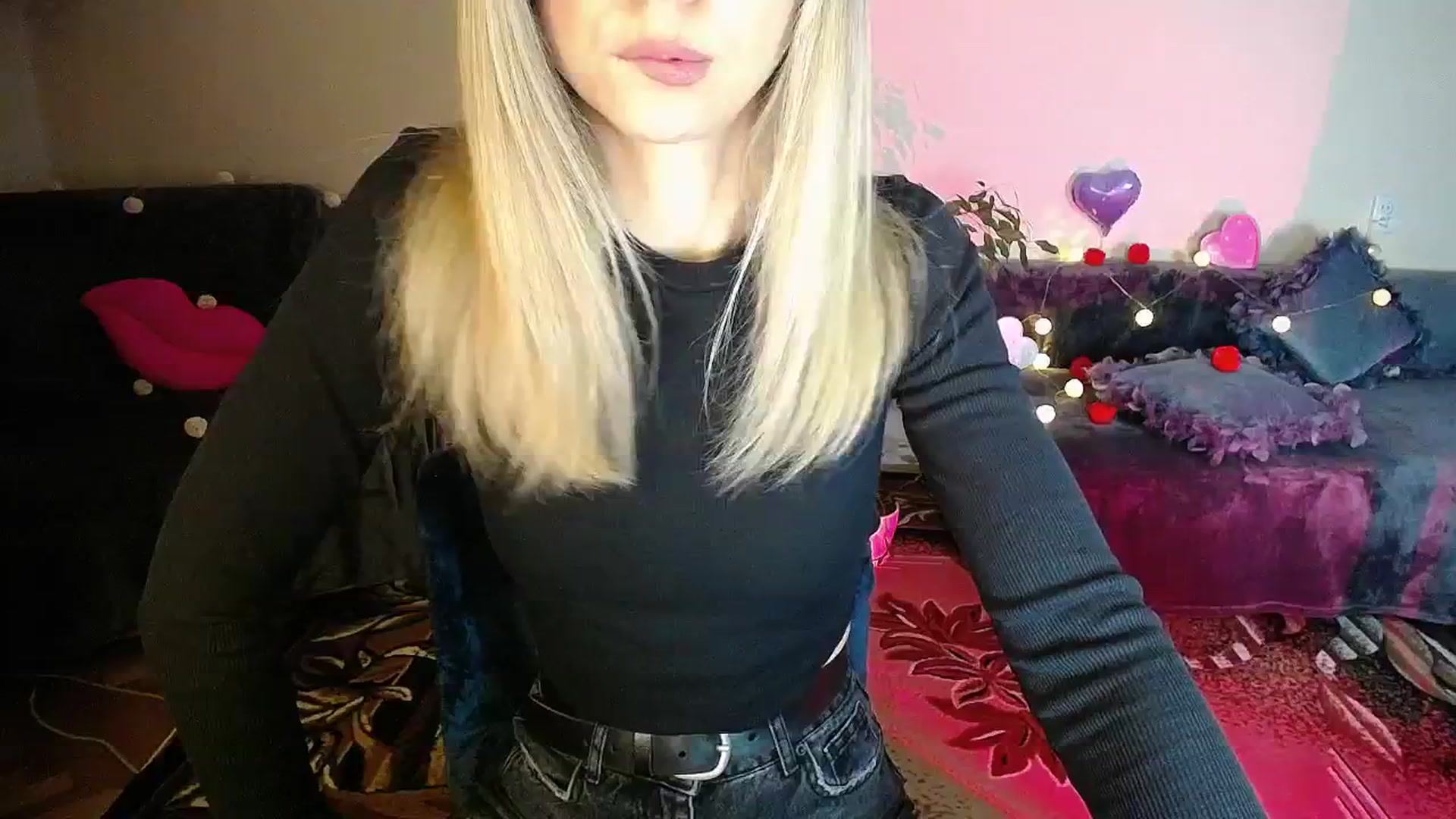 Gallery image thumbnail from Sunshine_alis's myfreecams stream on, 11/08/2025, 20:23 image 19 of 20
