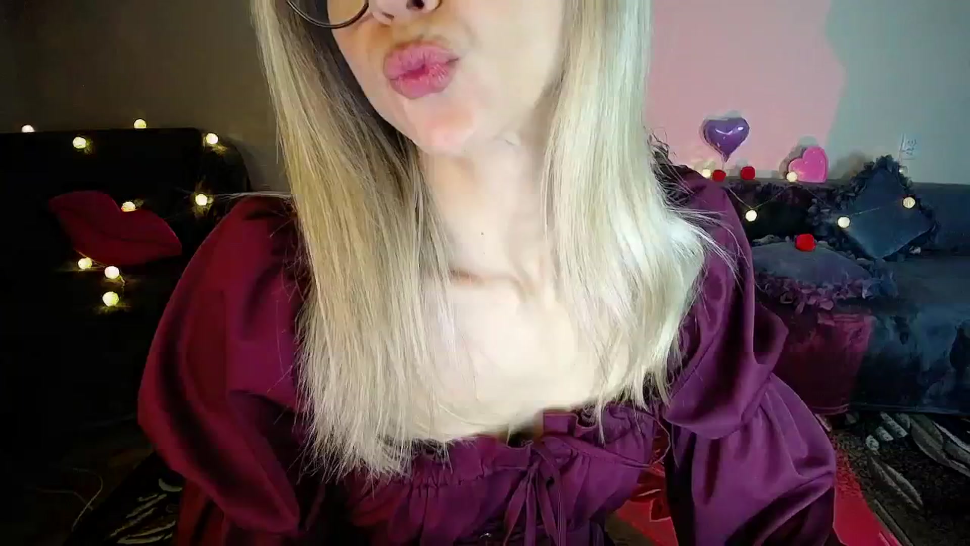 Gallery image thumbnail from Sunshine_alis's myfreecams stream on, 11/10/2025, 20:03 image 15 of 20