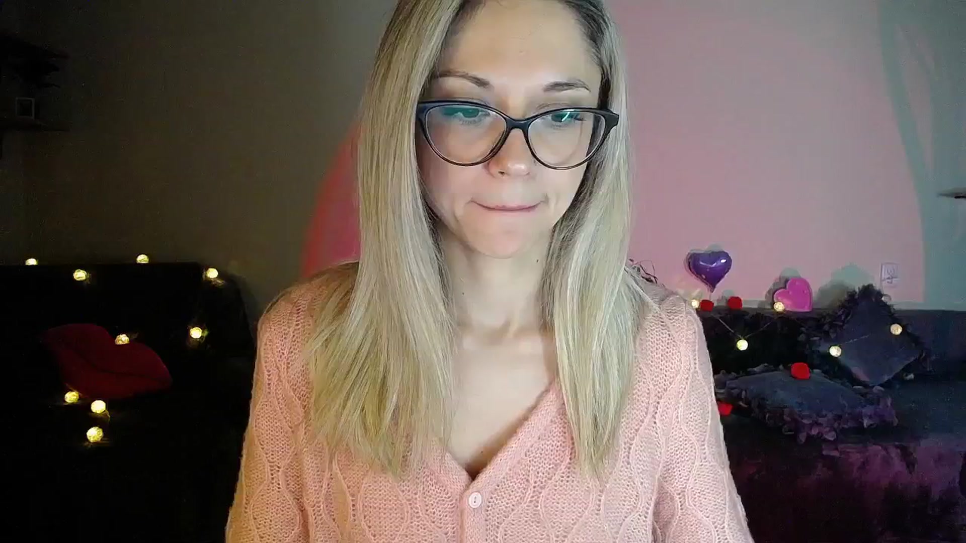 Gallery image thumbnail from Sunshine_alis's myfreecams stream on, 11/11/2025, 21:00 image 1 of 20