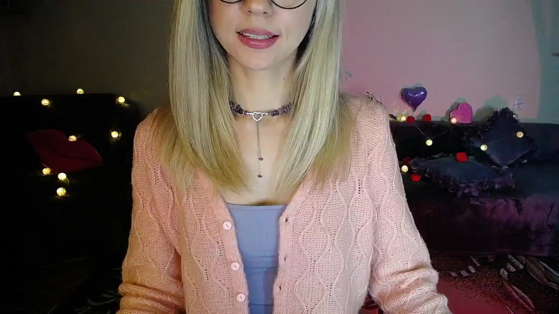Gallery image thumbnail from Sunshine_alis's myfreecams stream on, 11/12/2025, 18:26 image 17 of 20