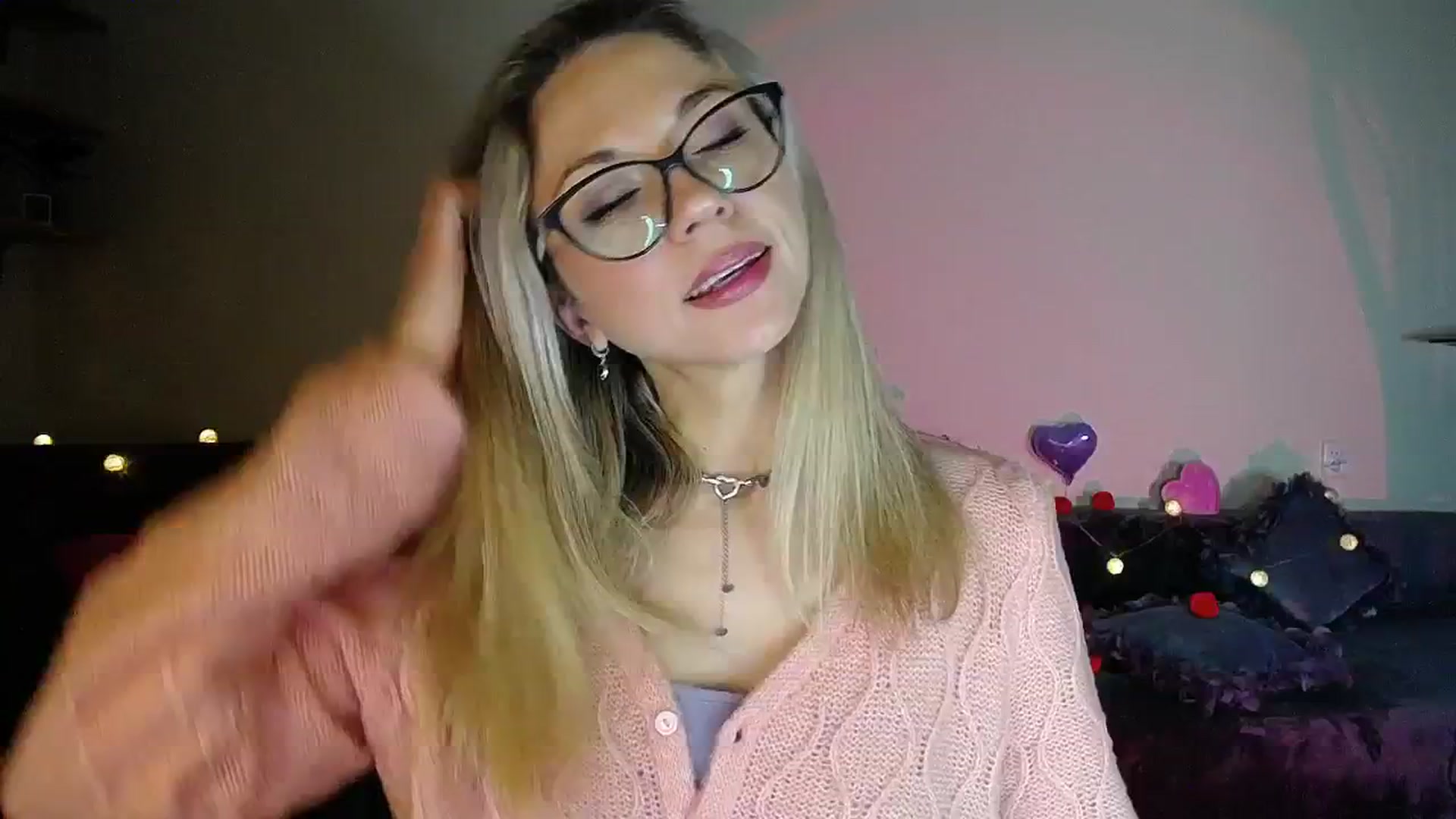 Gallery image thumbnail from Sunshine_alis's myfreecams stream on, 11/12/2025, 18:26 image 7 of 20