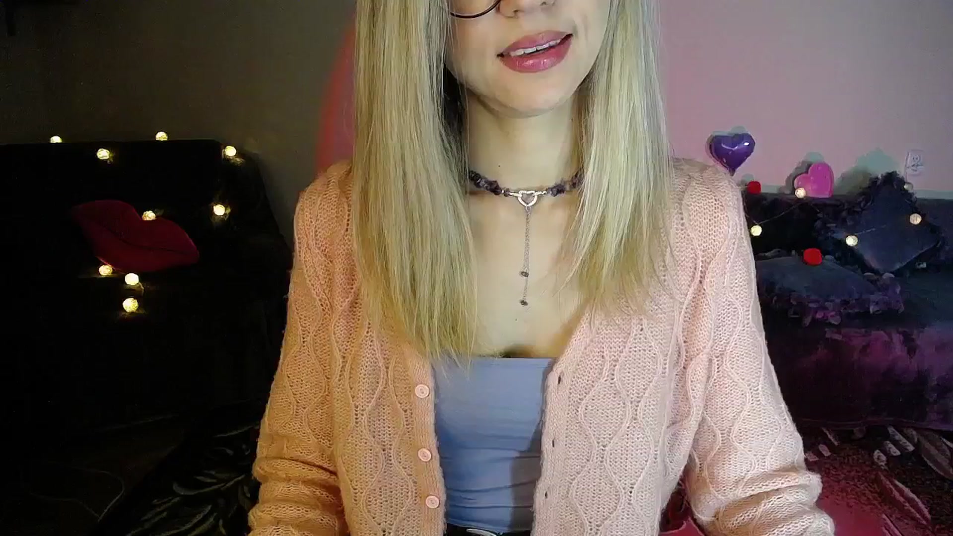 Gallery image thumbnail from Sunshine_alis's myfreecams stream on, 11/12/2025, 20:31 image 5 of 20