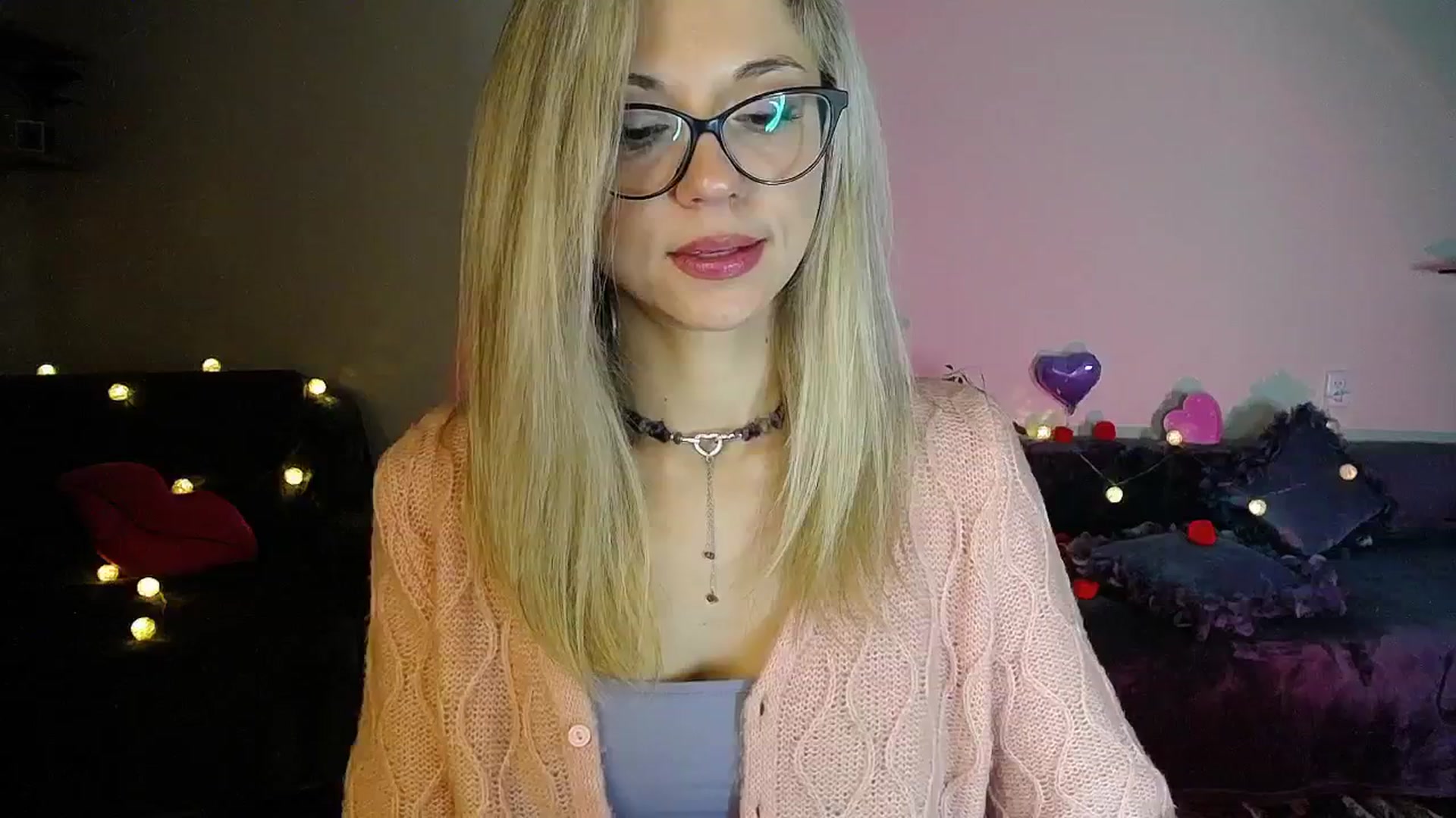 Gallery image thumbnail from Sunshine_alis's myfreecams stream on, 11/12/2025, 20:31 image 7 of 20