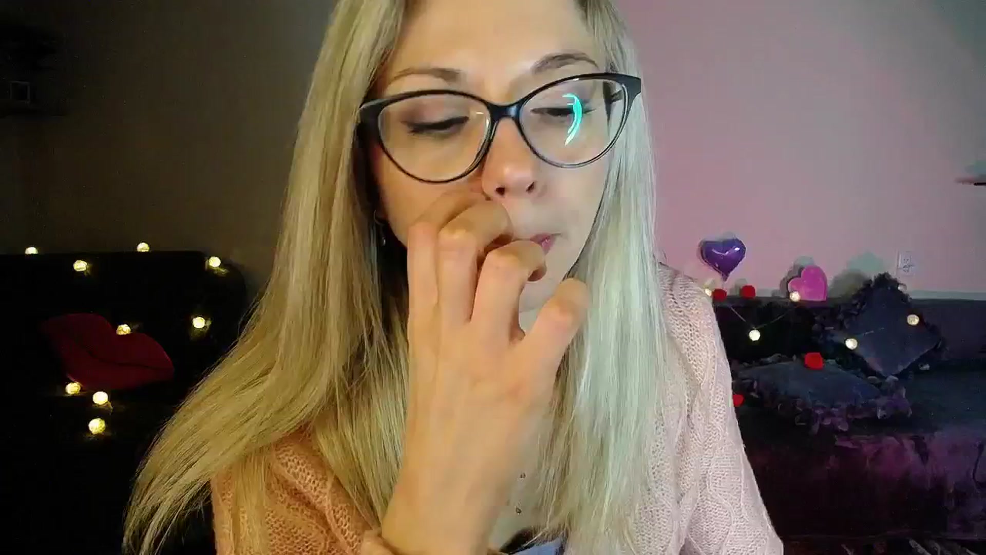 Gallery image thumbnail from Sunshine_alis's myfreecams stream on, 11/12/2025, 20:31 image 11 of 20
