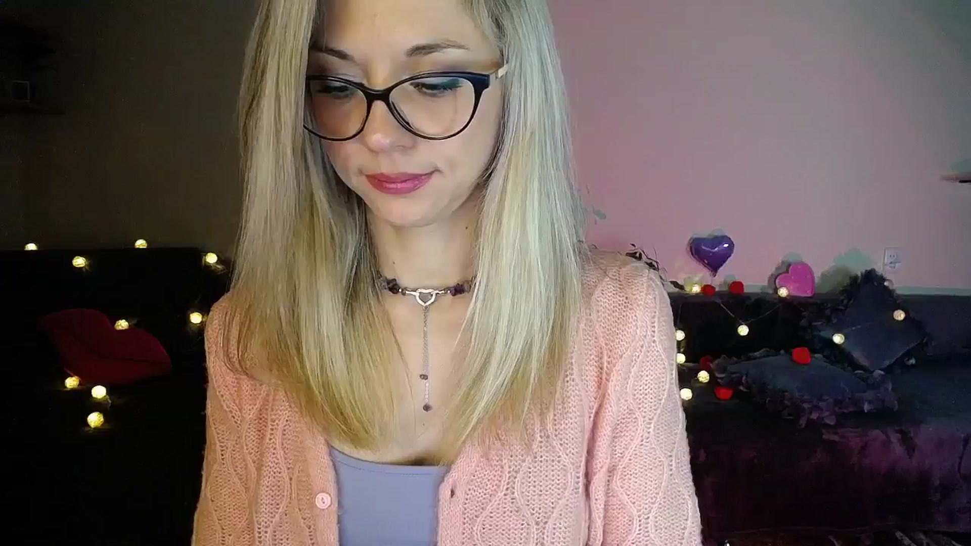 Gallery image thumbnail from Sunshine_alis's myfreecams stream on, 11/12/2025, 20:31 image 8 of 20