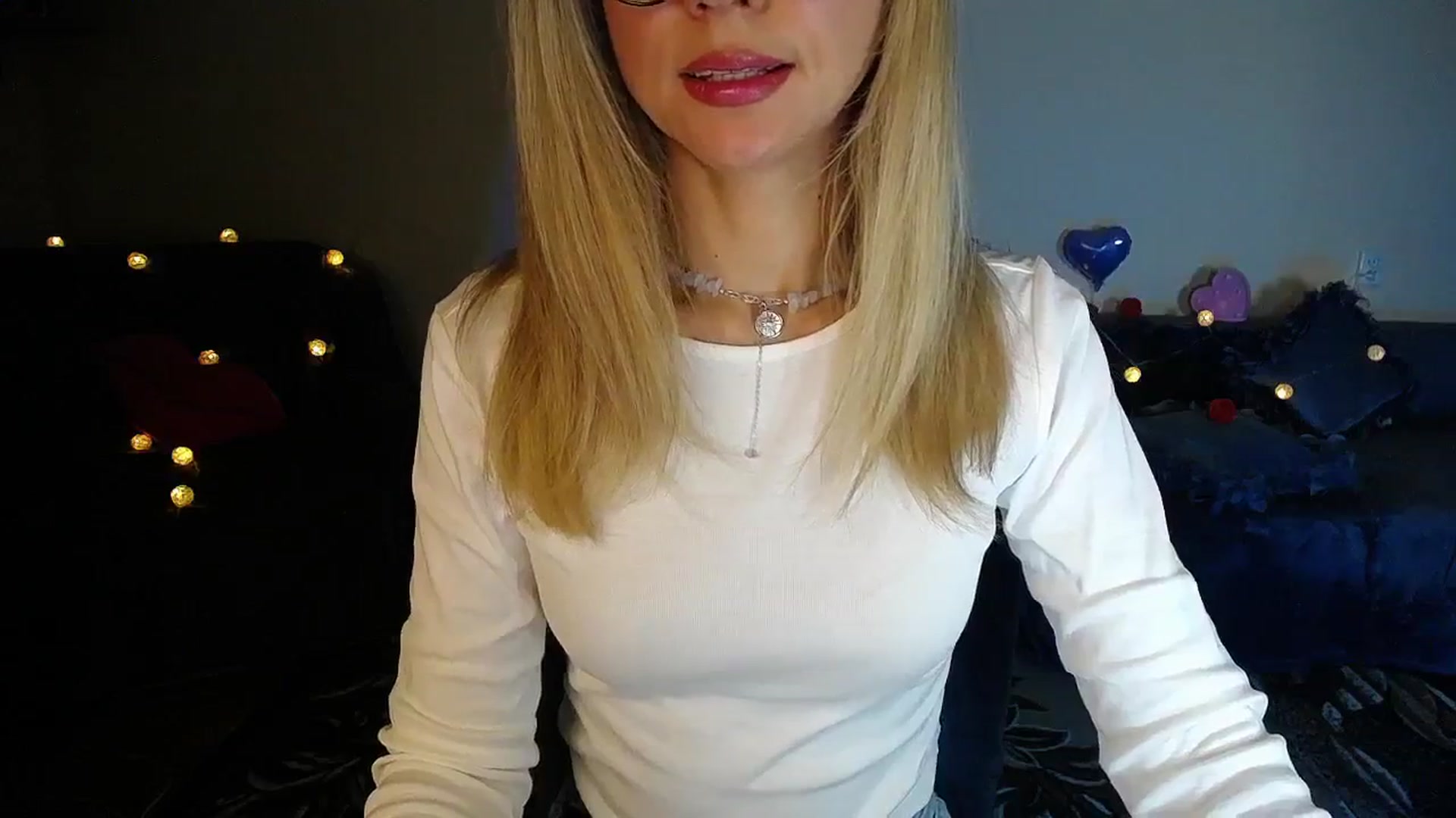 Gallery image thumbnail from Sunshine_alis's myfreecams stream on, 11/13/2025, 18:38 image 4 of 20