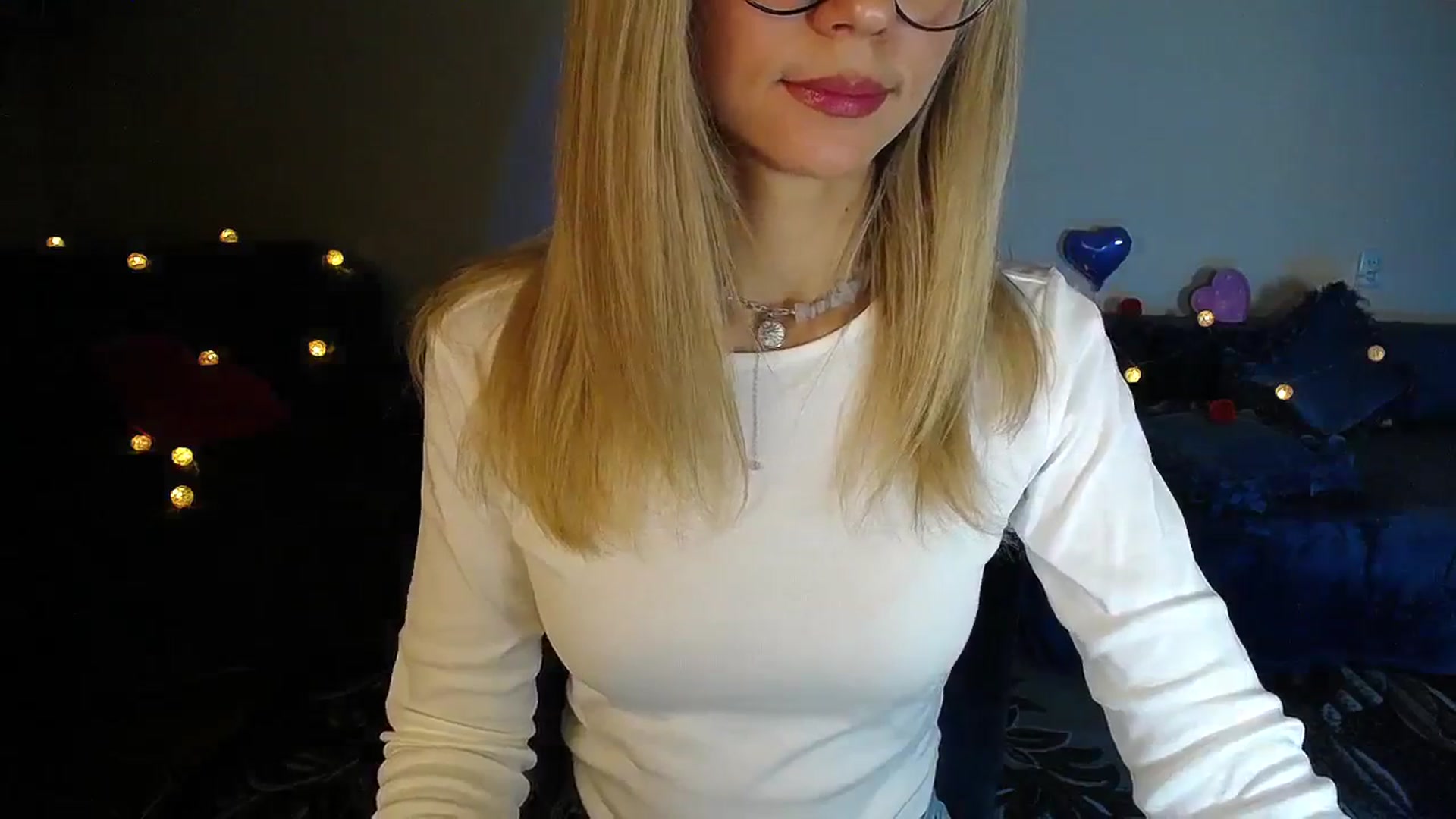 Gallery image thumbnail from Sunshine_alis's myfreecams stream on, 11/13/2025, 18:38 image 9 of 20