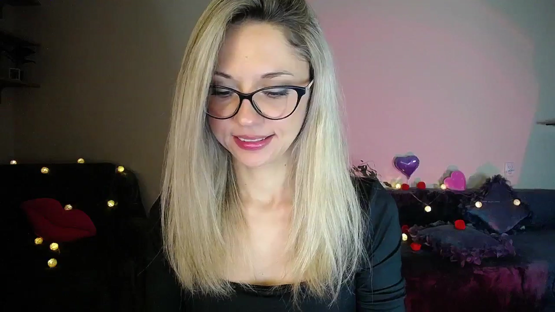 Gallery image thumbnail from Sunshine_alis's myfreecams stream on, 11/14/2025, 19:26 image 4 of 20