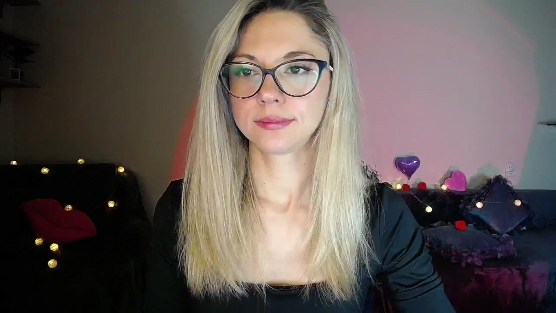 Gallery image thumbnail from Sunshine_alis's myfreecams stream on, 11/14/2025, 19:26 image 3 of 20
