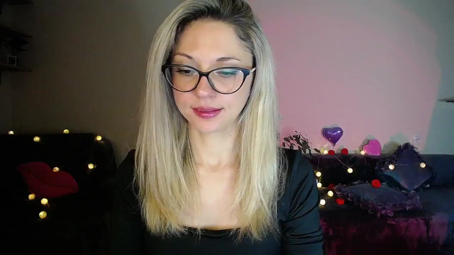 Gallery image thumbnail from Sunshine_alis's myfreecams stream on, 11/14/2025, 19:26 image 2 of 20