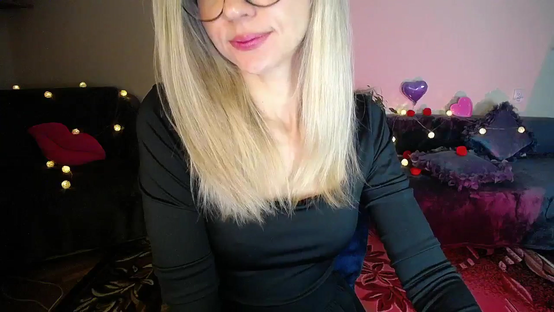 Gallery image thumbnail from Sunshine_alis's myfreecams stream on, 11/14/2025, 19:26 image 11 of 20