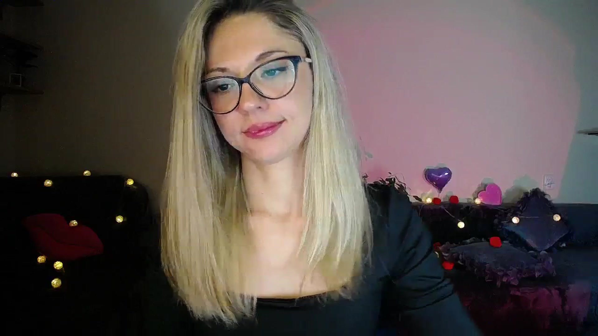 Gallery image thumbnail from Sunshine_alis's myfreecams stream on, 11/14/2025, 19:26 image 7 of 20