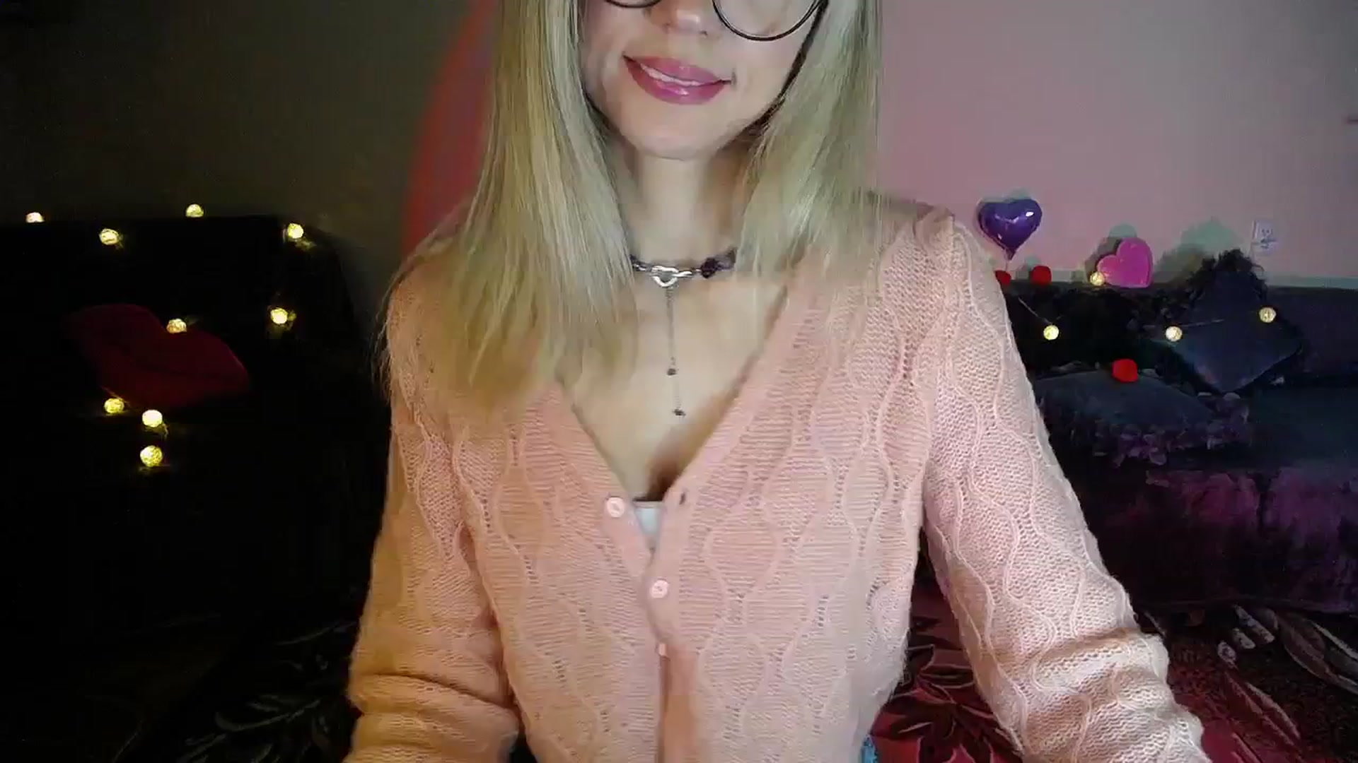 Gallery image thumbnail from Sunshine_alis's myfreecams stream on, 11/15/2025, 16:56 image 14 of 20